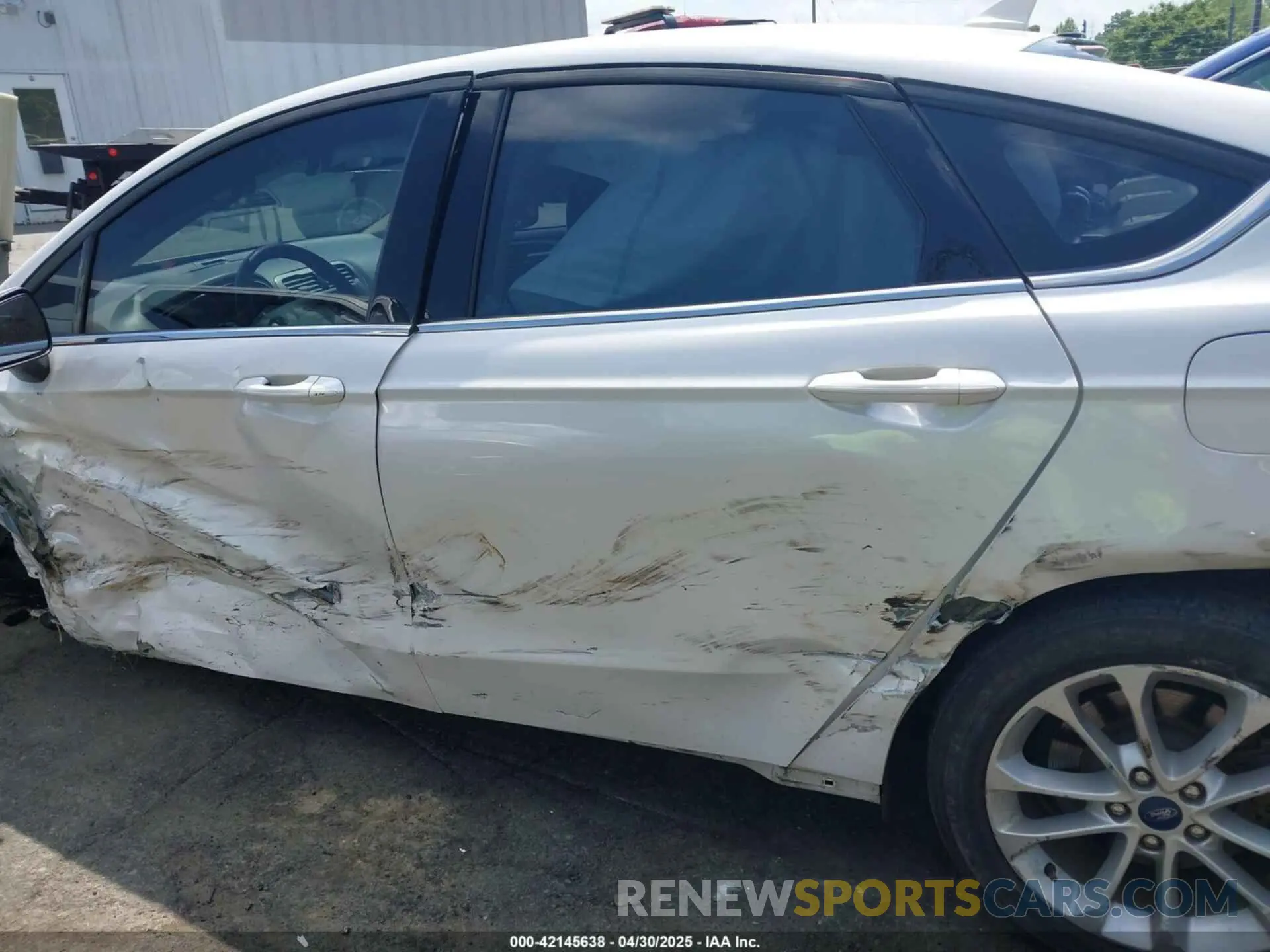14 Фотография поврежденного автомобиля 3FA6P0LU5LR153942 FORD FUSION 2020