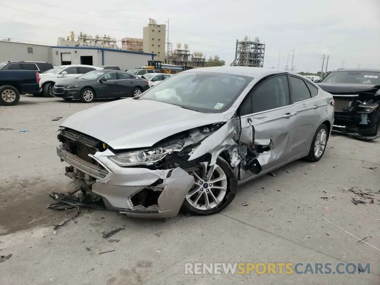 1 Фотография поврежденного автомобиля 3FA6P0LU6LR104281 FORD FUSION 2020