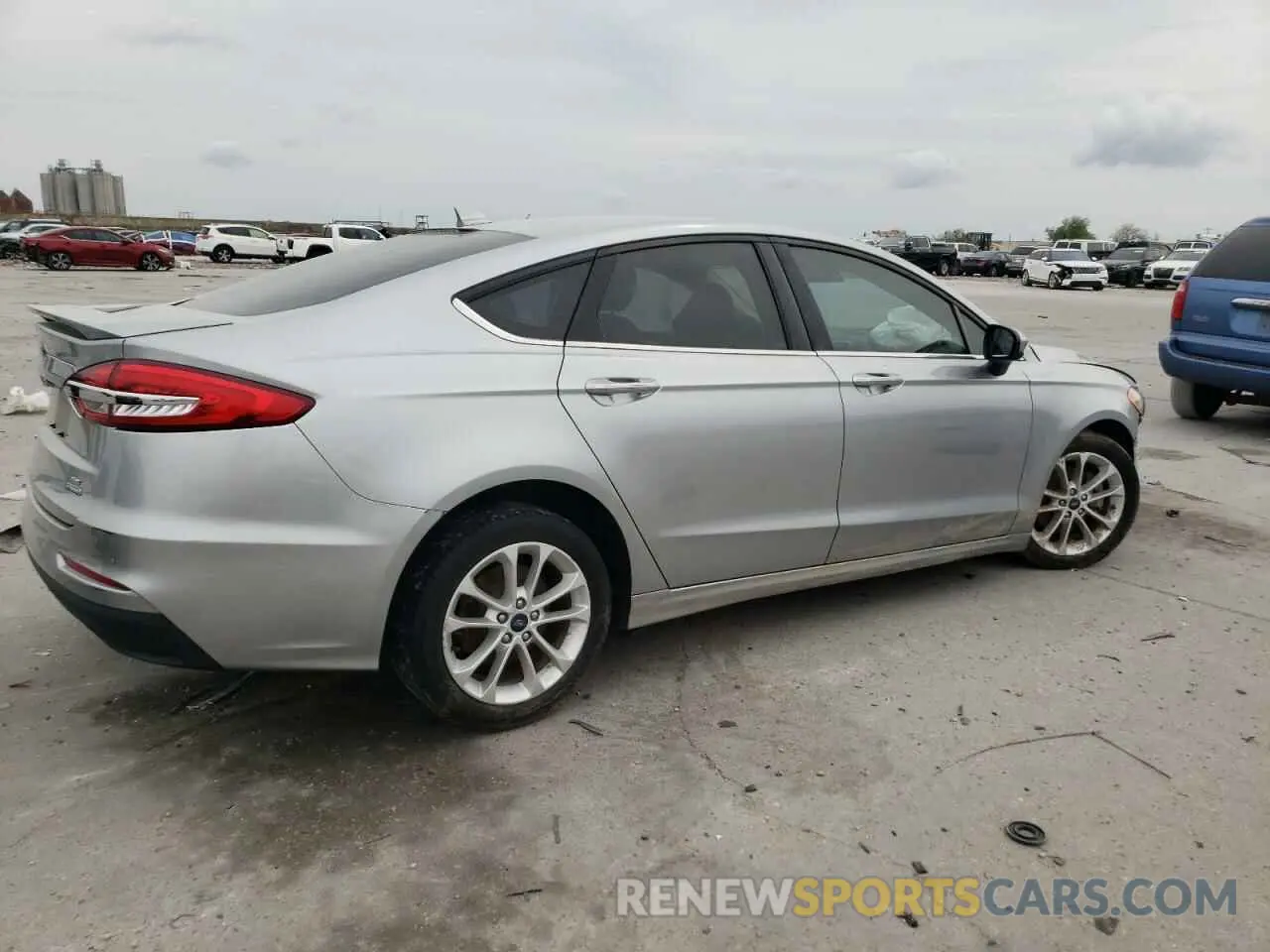 3 Фотография поврежденного автомобиля 3FA6P0LU6LR104281 FORD FUSION 2020
