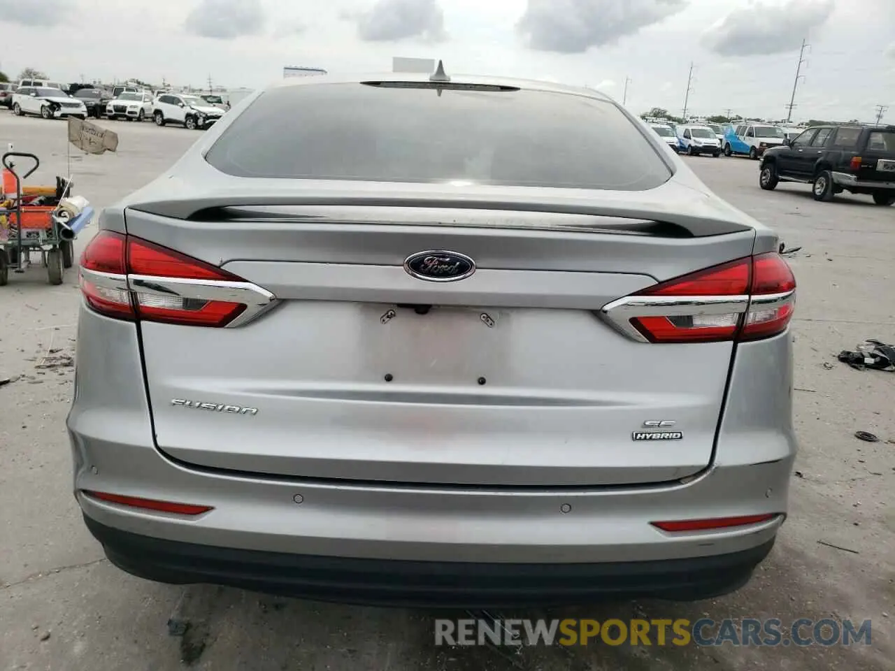 6 Фотография поврежденного автомобиля 3FA6P0LU6LR104281 FORD FUSION 2020