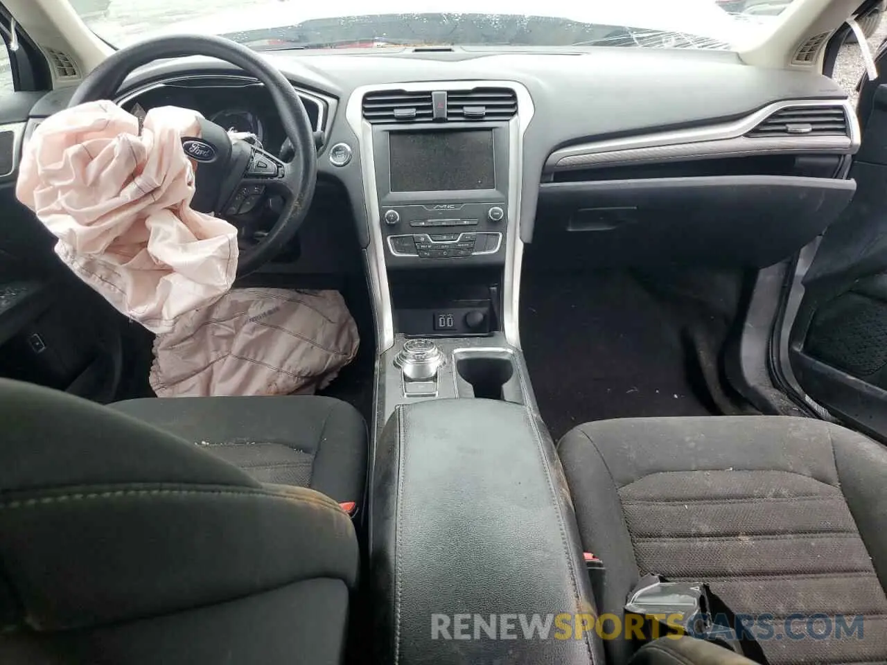 8 Photograph of a damaged car 3FA6P0LU6LR173410 FORD FUSION 2020