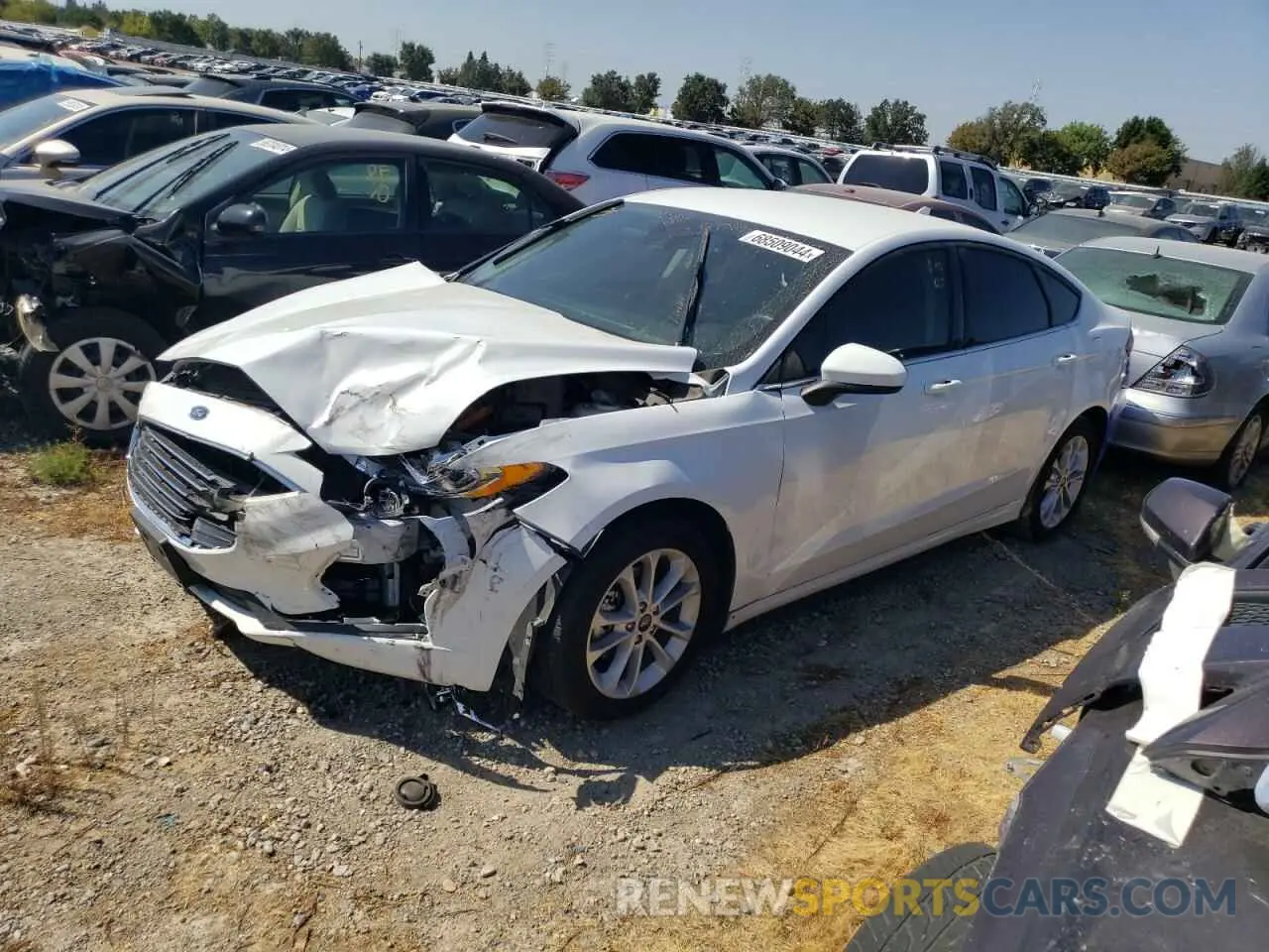 1 Photograph of a damaged car 3FA6P0LU6LR216269 FORD FUSION 2020
