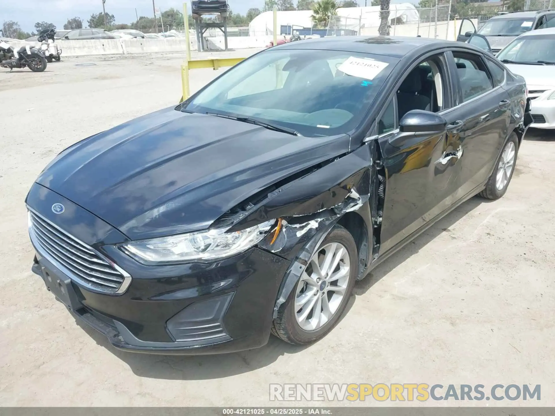2 Photograph of a damaged car 3FA6P0LU7LR170922 FORD FUSION 2020