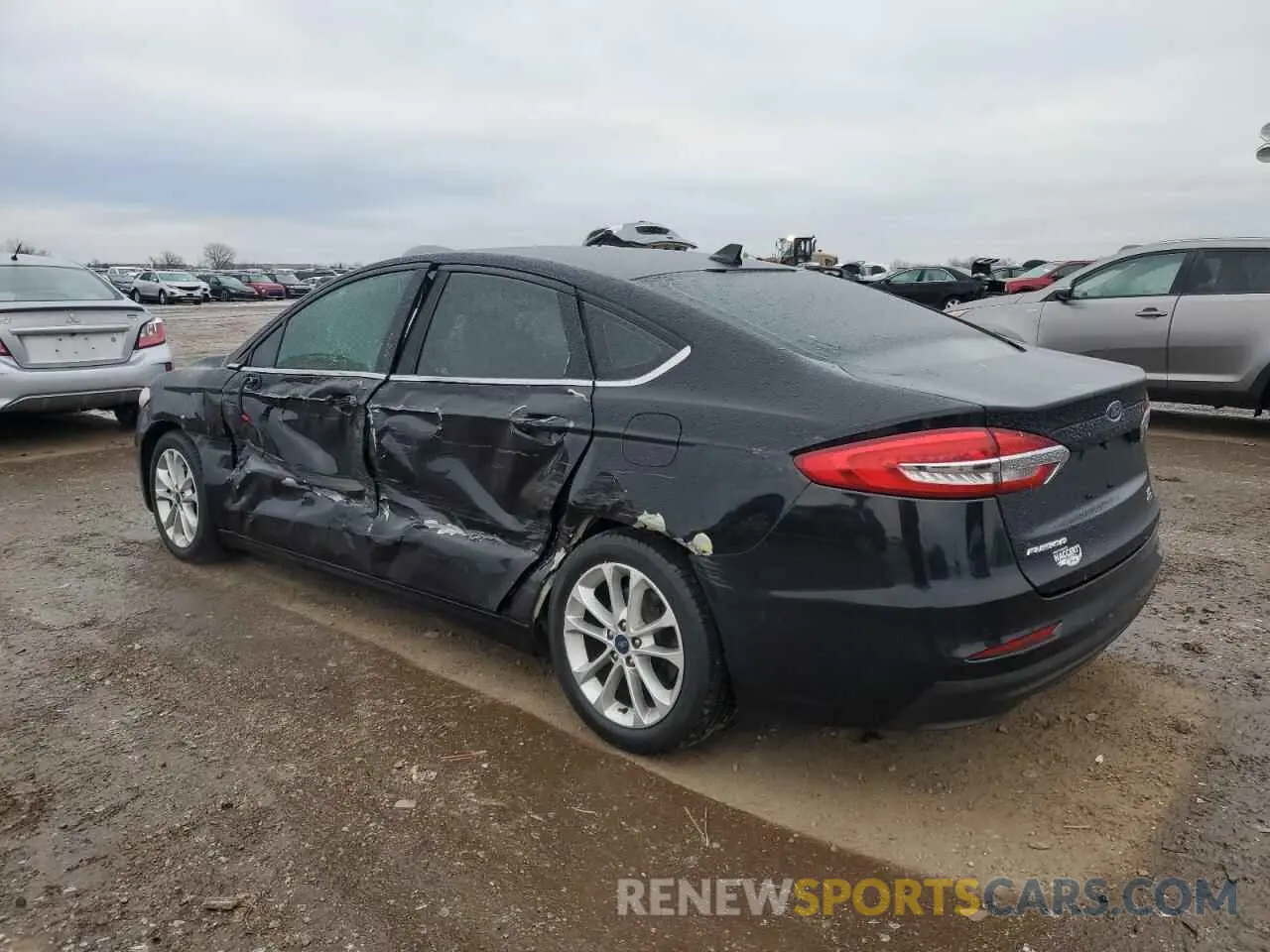 2 Фотография поврежденного автомобиля 3FA6P0LU7LR248177 FORD FUSION 2020