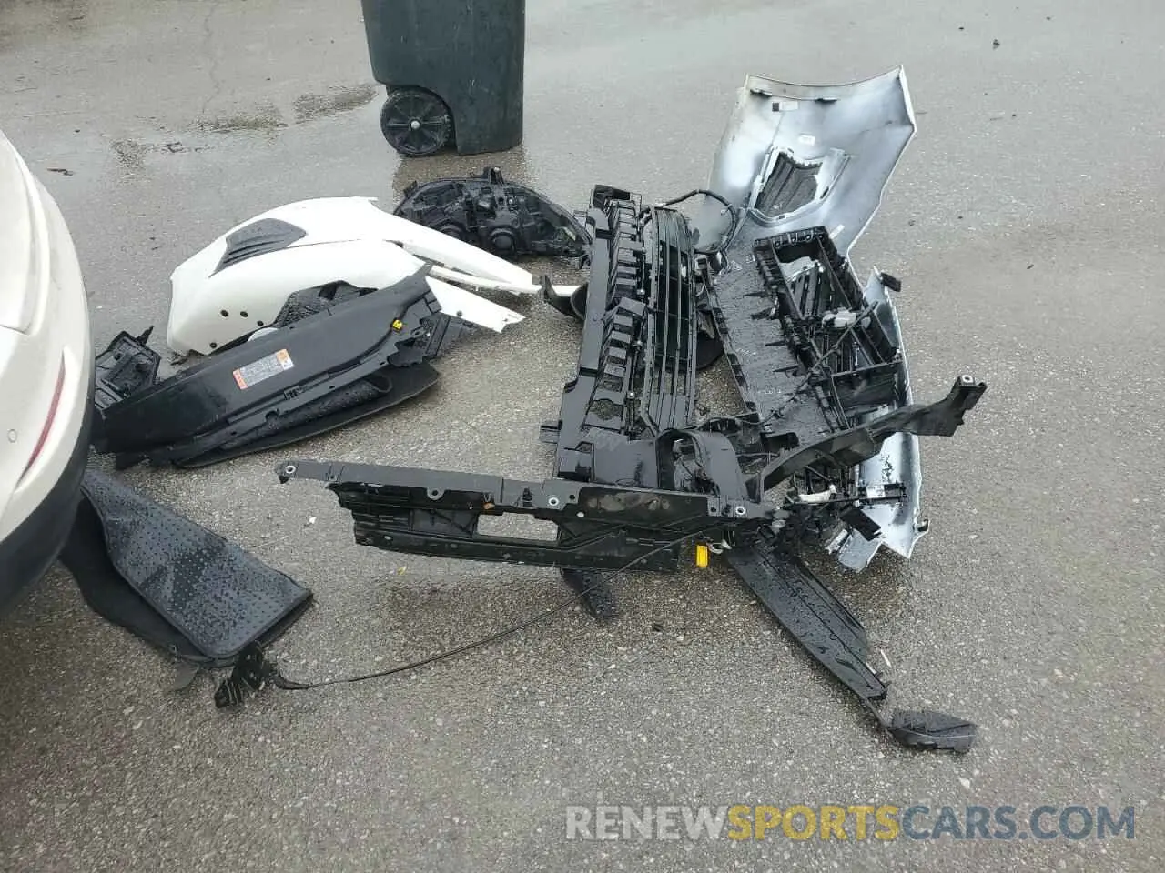 12 Photograph of a damaged car 3FA6P0LU7LR266890 FORD FUSION 2020