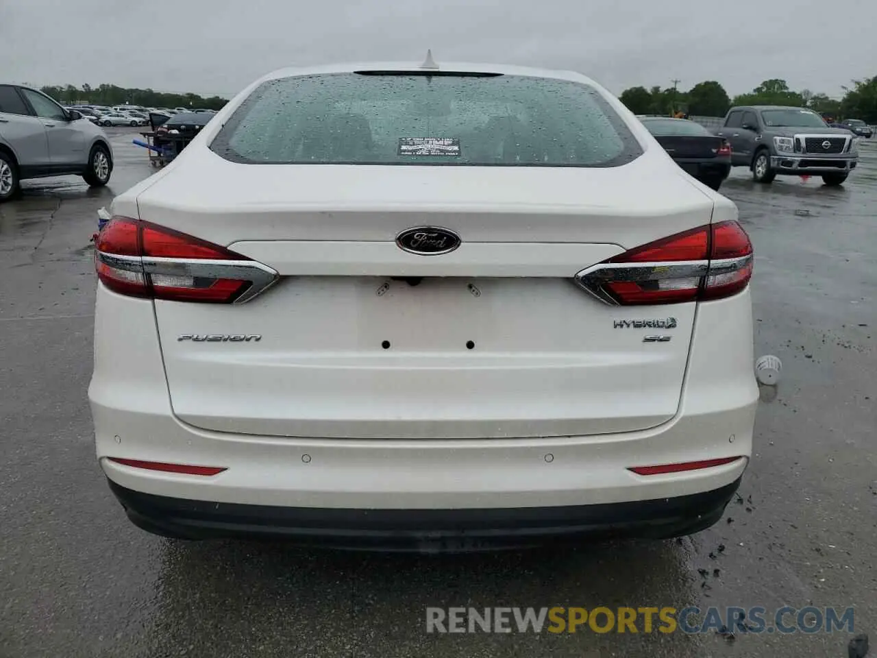6 Photograph of a damaged car 3FA6P0LU7LR266890 FORD FUSION 2020