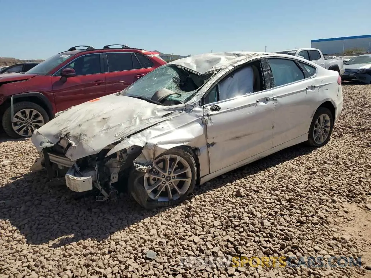 1 Фотография поврежденного автомобиля 3FA6P0LU8LR259611 FORD FUSION 2020