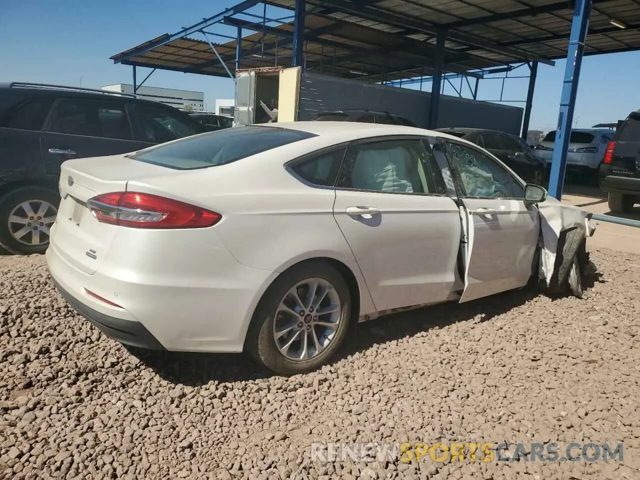 3 Фотография поврежденного автомобиля 3FA6P0LU8LR259611 FORD FUSION 2020