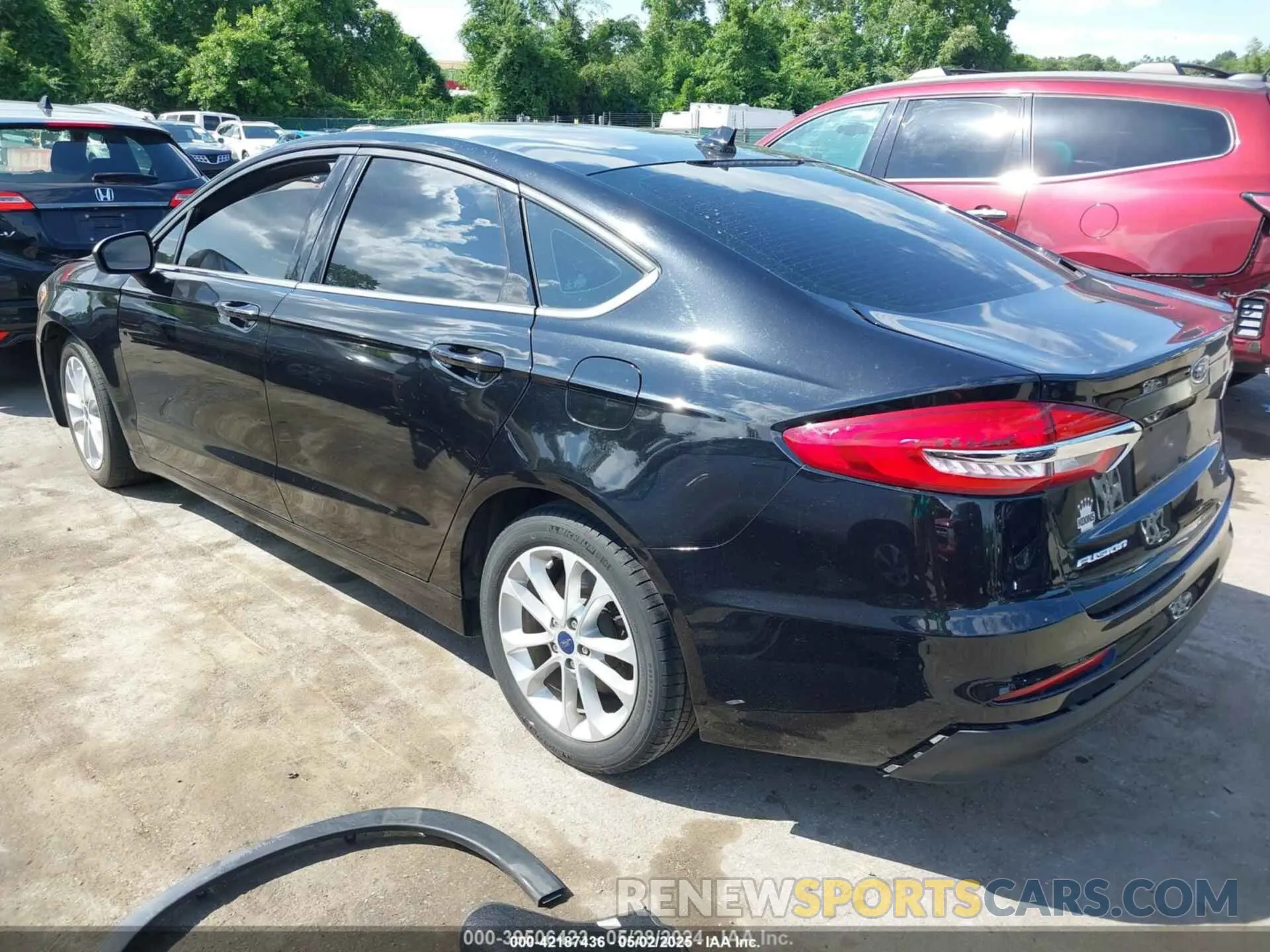 3 Фотография поврежденного автомобиля 3FA6P0LU9LR161722 FORD FUSION 2020