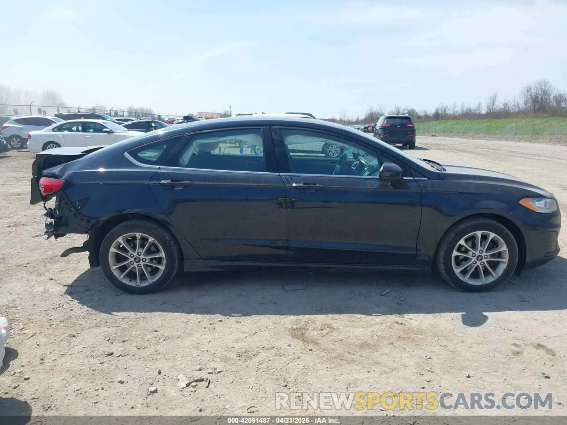 14 Фотография поврежденного автомобиля 3FA6P0LUXLR105191 FORD FUSION 2020