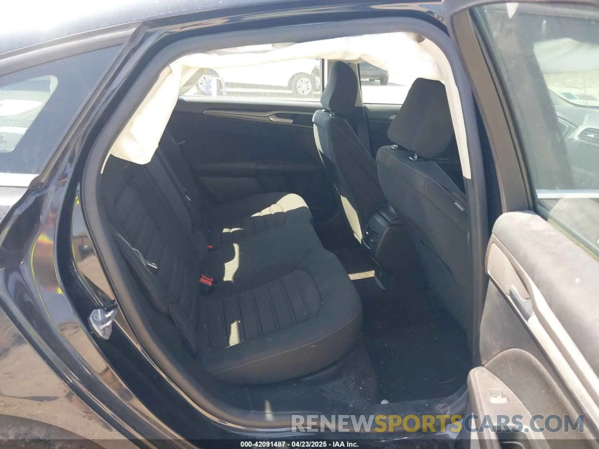 8 Фотография поврежденного автомобиля 3FA6P0LUXLR105191 FORD FUSION 2020