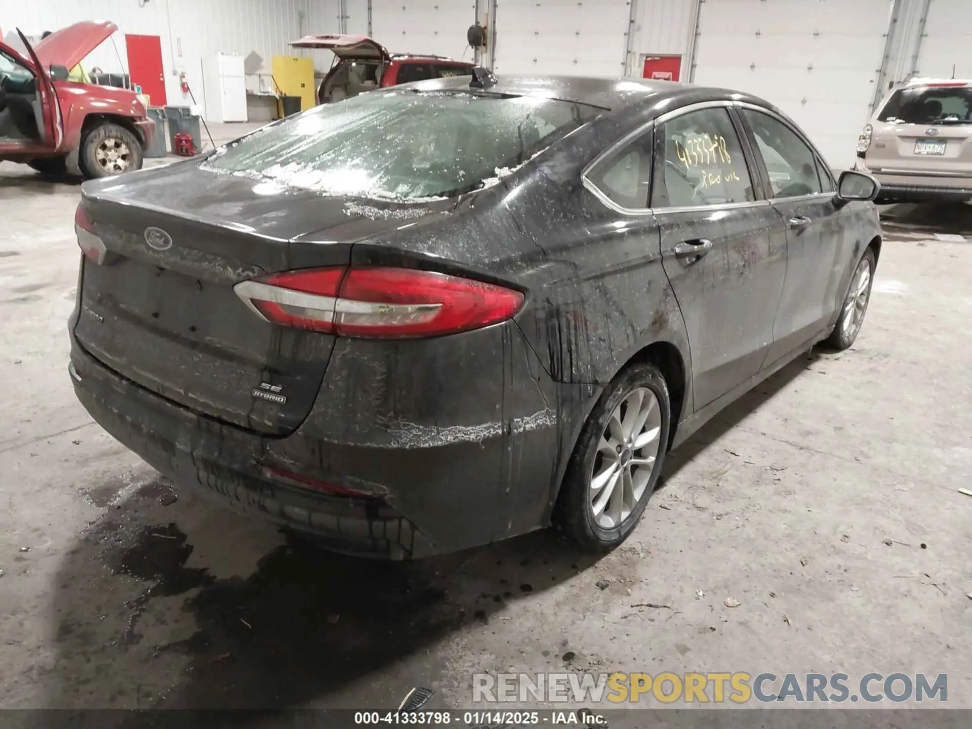4 Фотография поврежденного автомобиля 3FA6P0LUXLR126879 FORD FUSION 2020