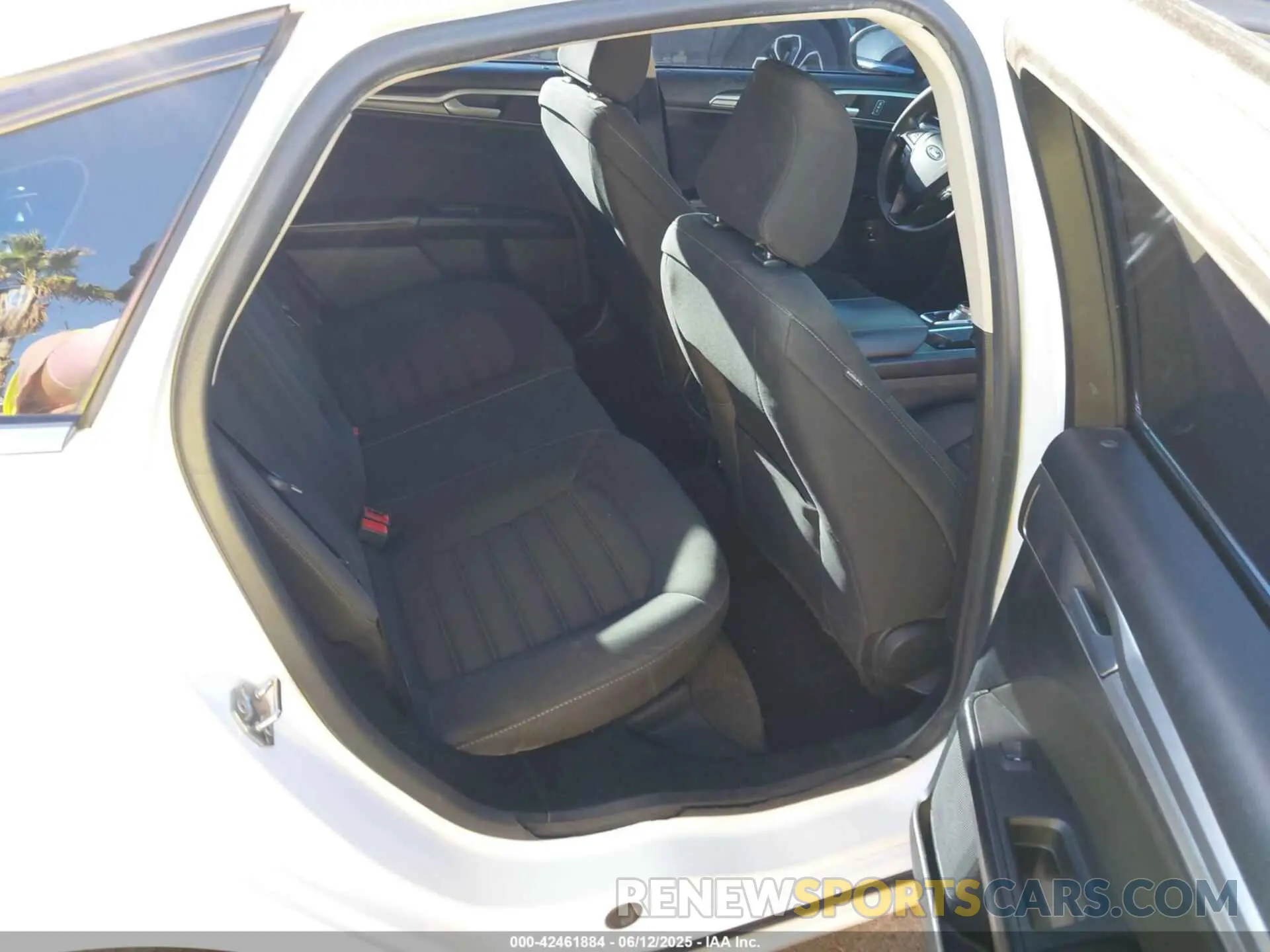 8 Photograph of a damaged car 3FA6P0LUXLR230725 FORD FUSION 2020