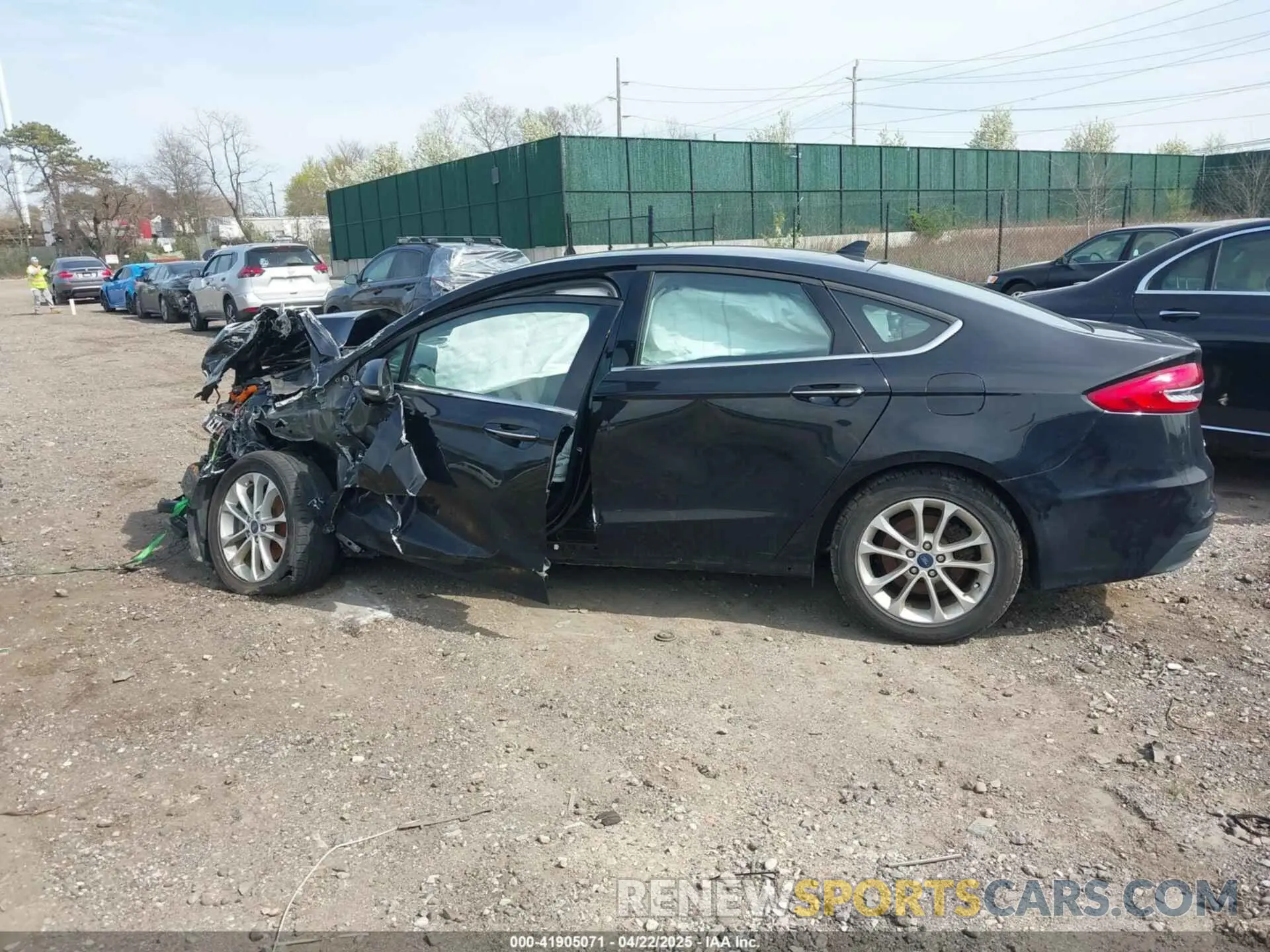 14 Фотография поврежденного автомобиля 3FA6P0MU0LR101410 FORD FUSION 2020