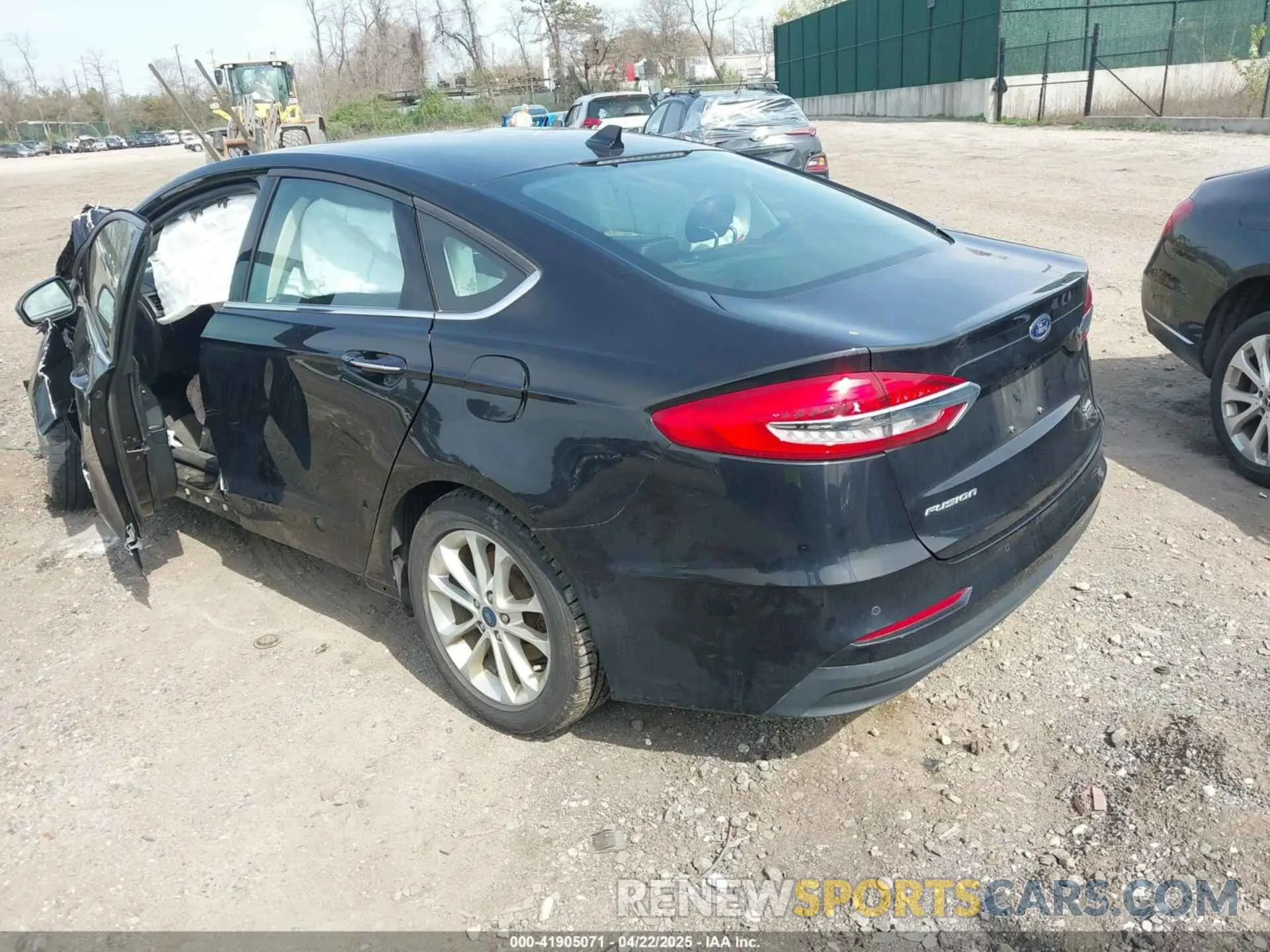 3 Фотография поврежденного автомобиля 3FA6P0MU0LR101410 FORD FUSION 2020