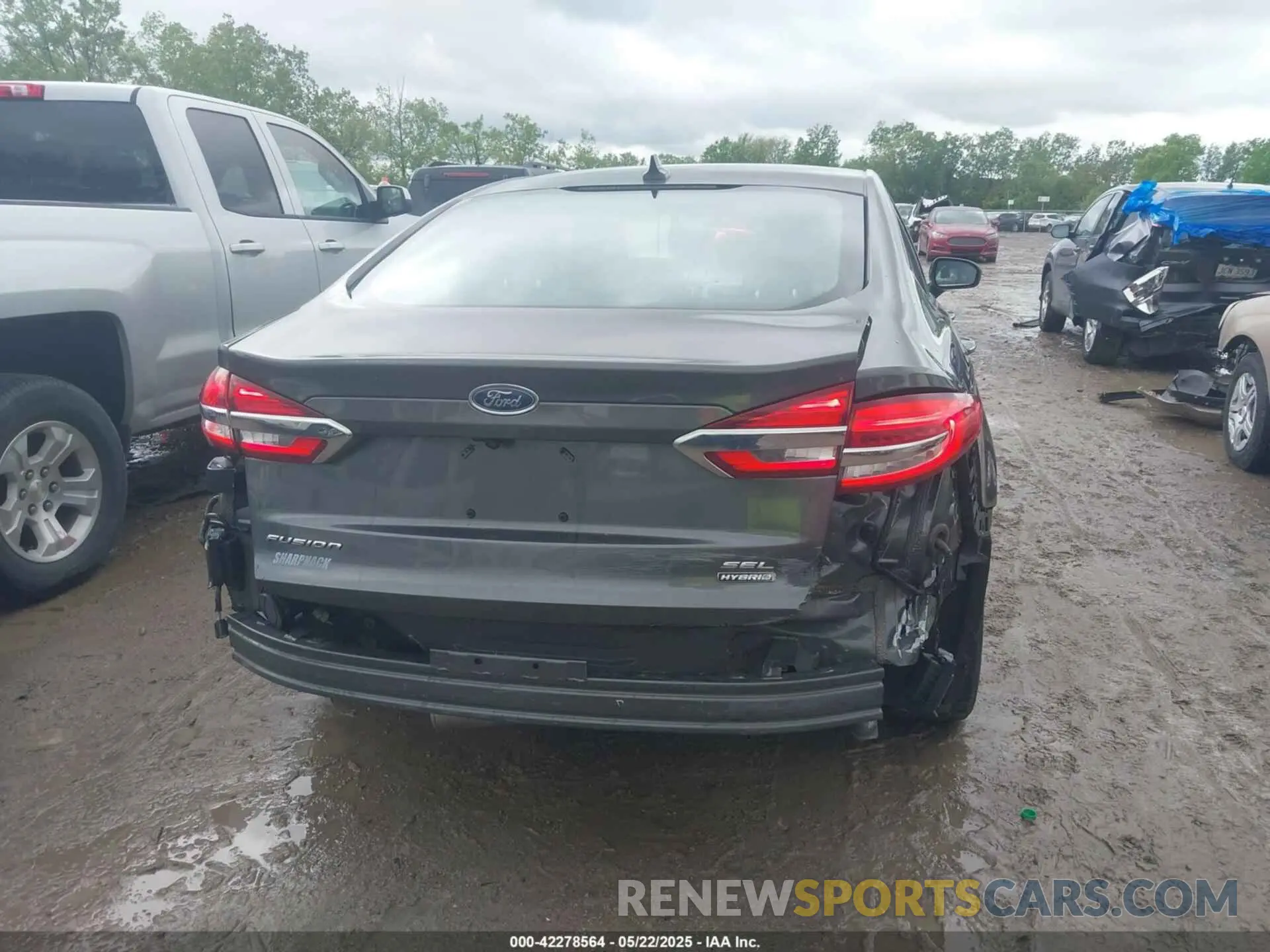 16 Photograph of a damaged car 3FA6P0MU0LR186037 FORD FUSION 2020