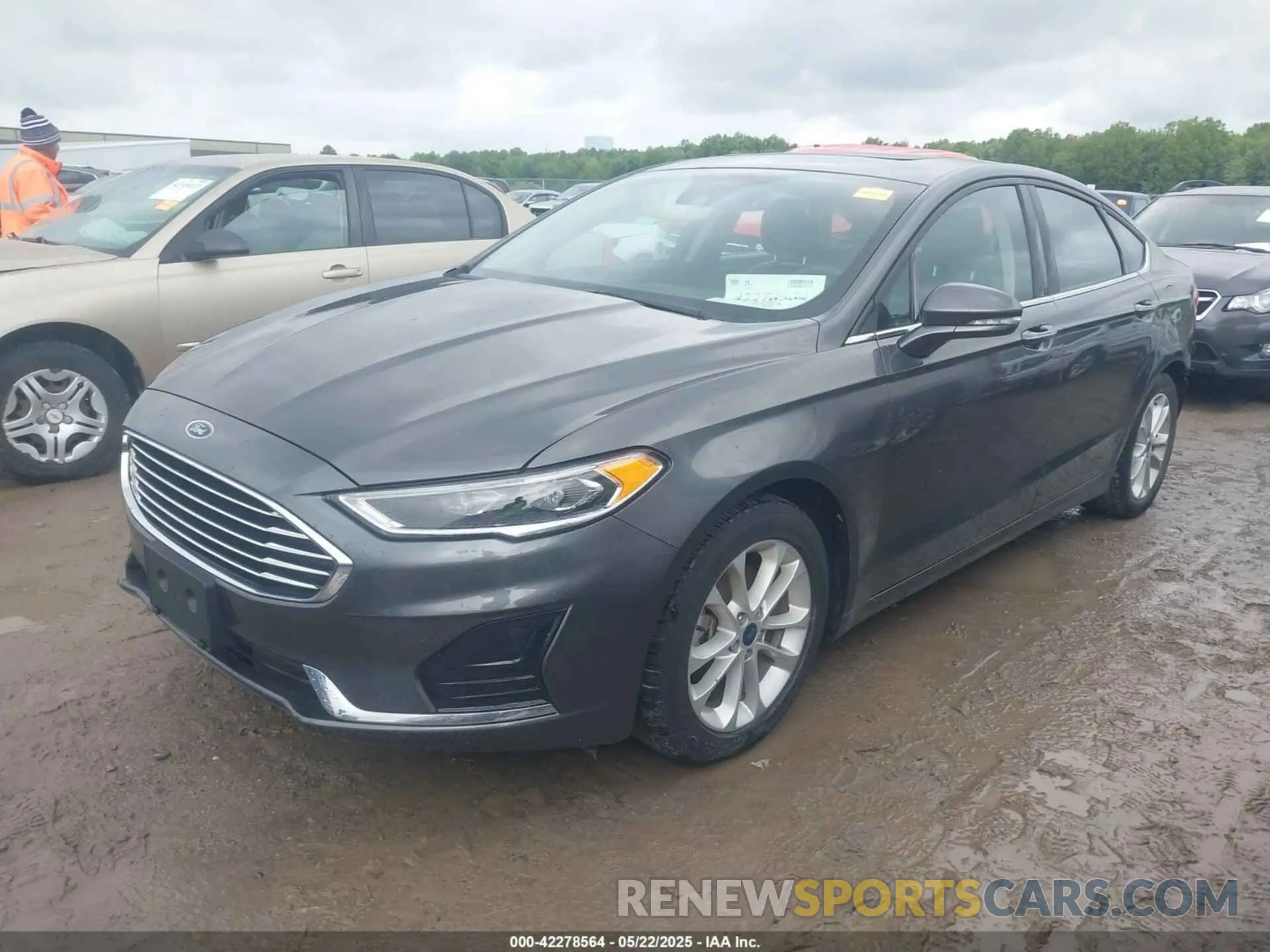 2 Photograph of a damaged car 3FA6P0MU0LR186037 FORD FUSION 2020