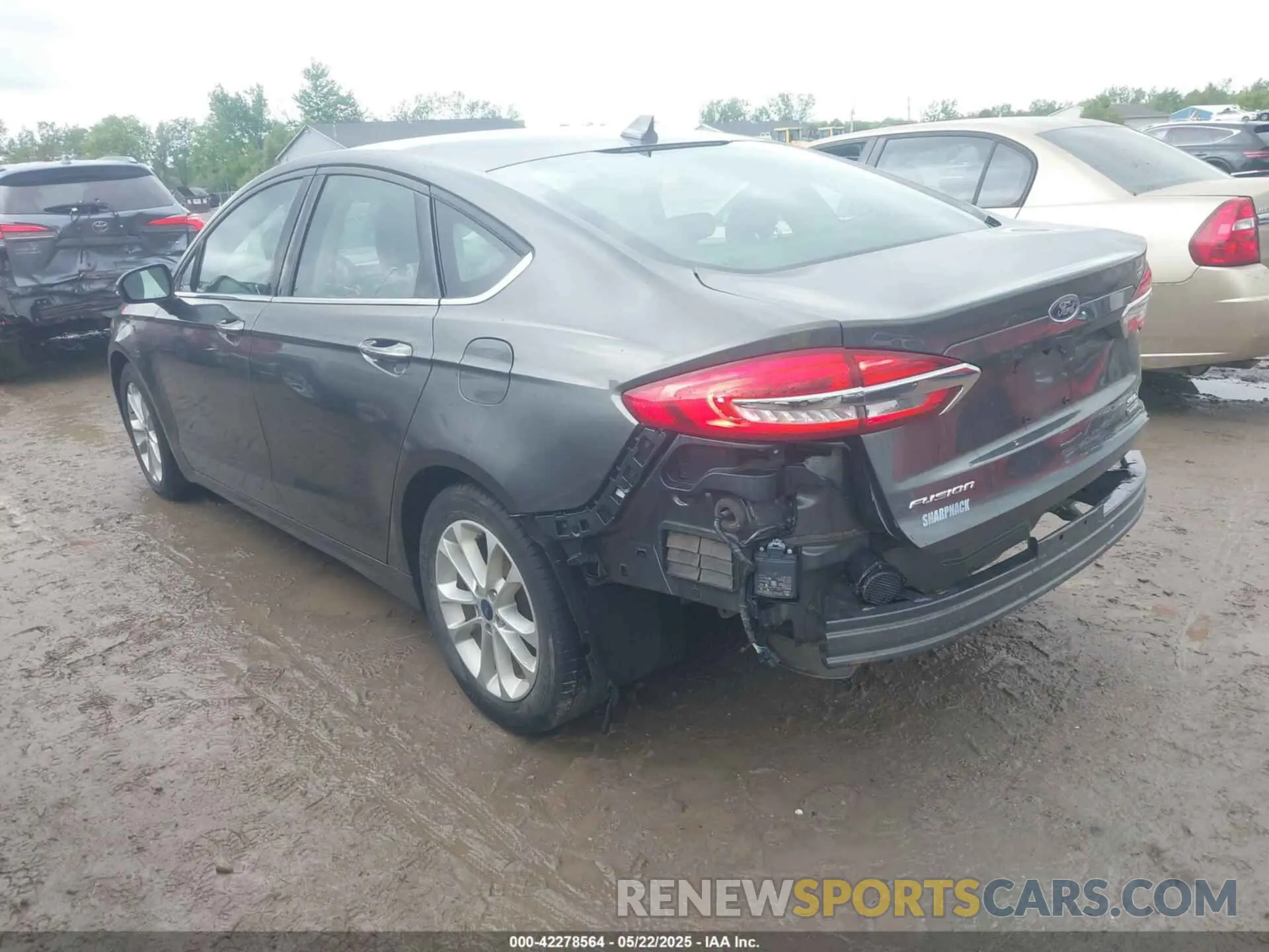 3 Photograph of a damaged car 3FA6P0MU0LR186037 FORD FUSION 2020