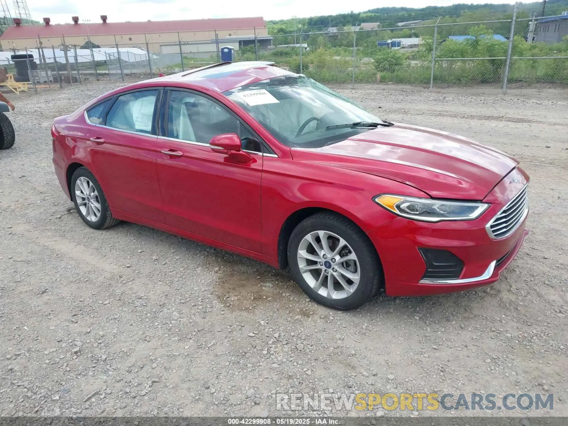 1 Photograph of a damaged car 3FA6P0MU3LR106195 FORD FUSION 2020