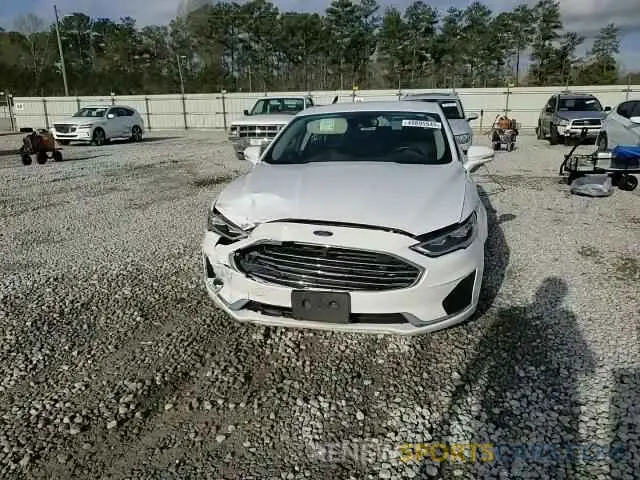 13 Photograph of a damaged car 3FA6P0MU7LR100500 FORD FUSION 2020
