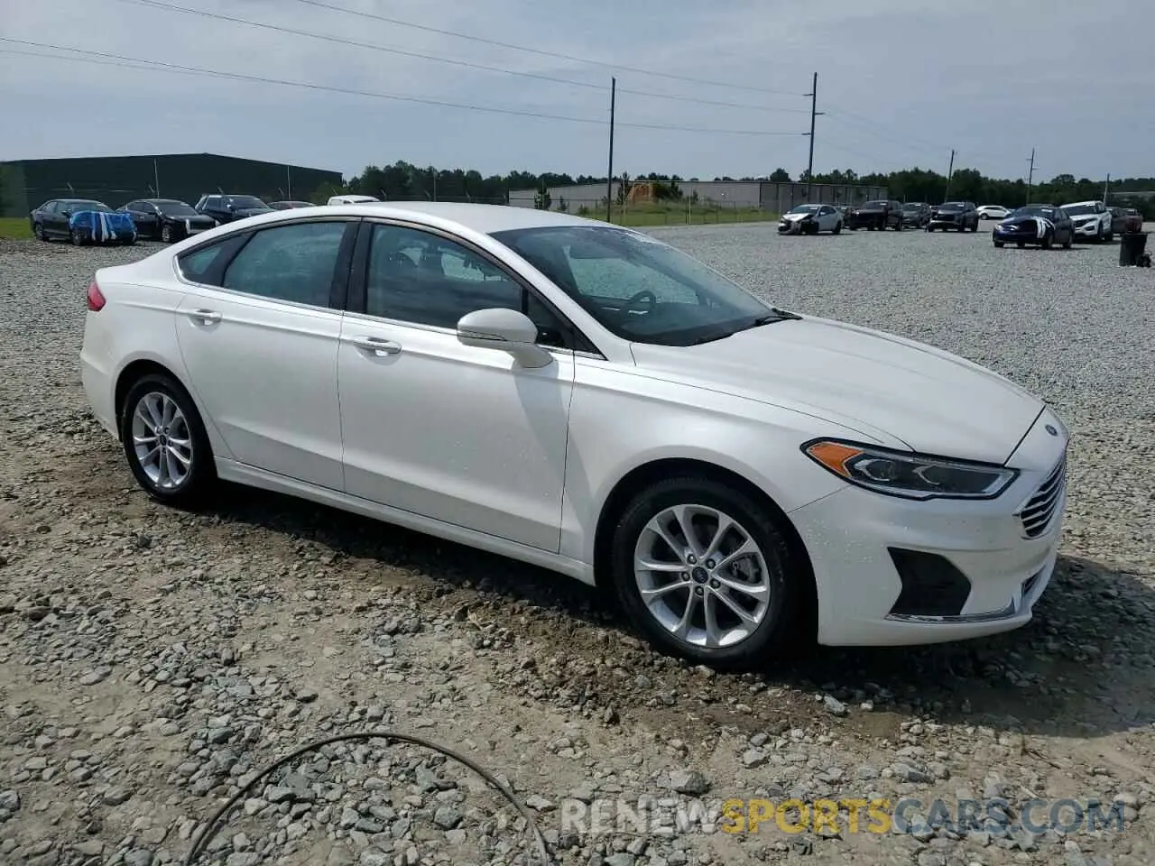 4 Фотография поврежденного автомобиля 3FA6P0MU7LR254155 FORD FUSION 2020