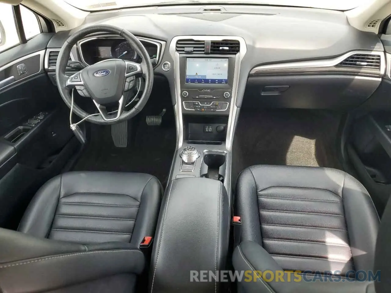 8 Фотография поврежденного автомобиля 3FA6P0MU7LR254155 FORD FUSION 2020