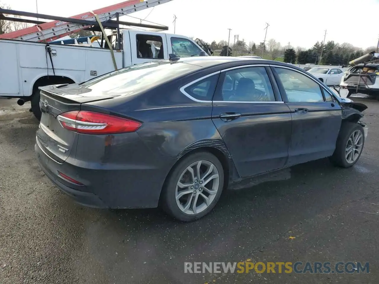 3 Фотография поврежденного автомобиля 3FA6P0RU3LR157270 FORD FUSION 2020