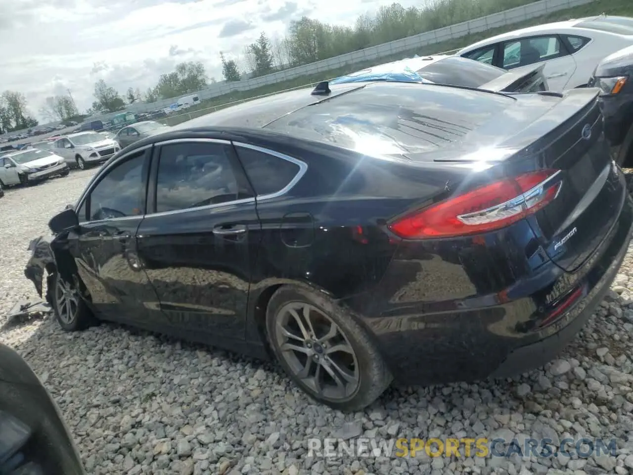 2 Photograph of a damaged car 3FA6P0RU9LR157094 FORD FUSION 2020