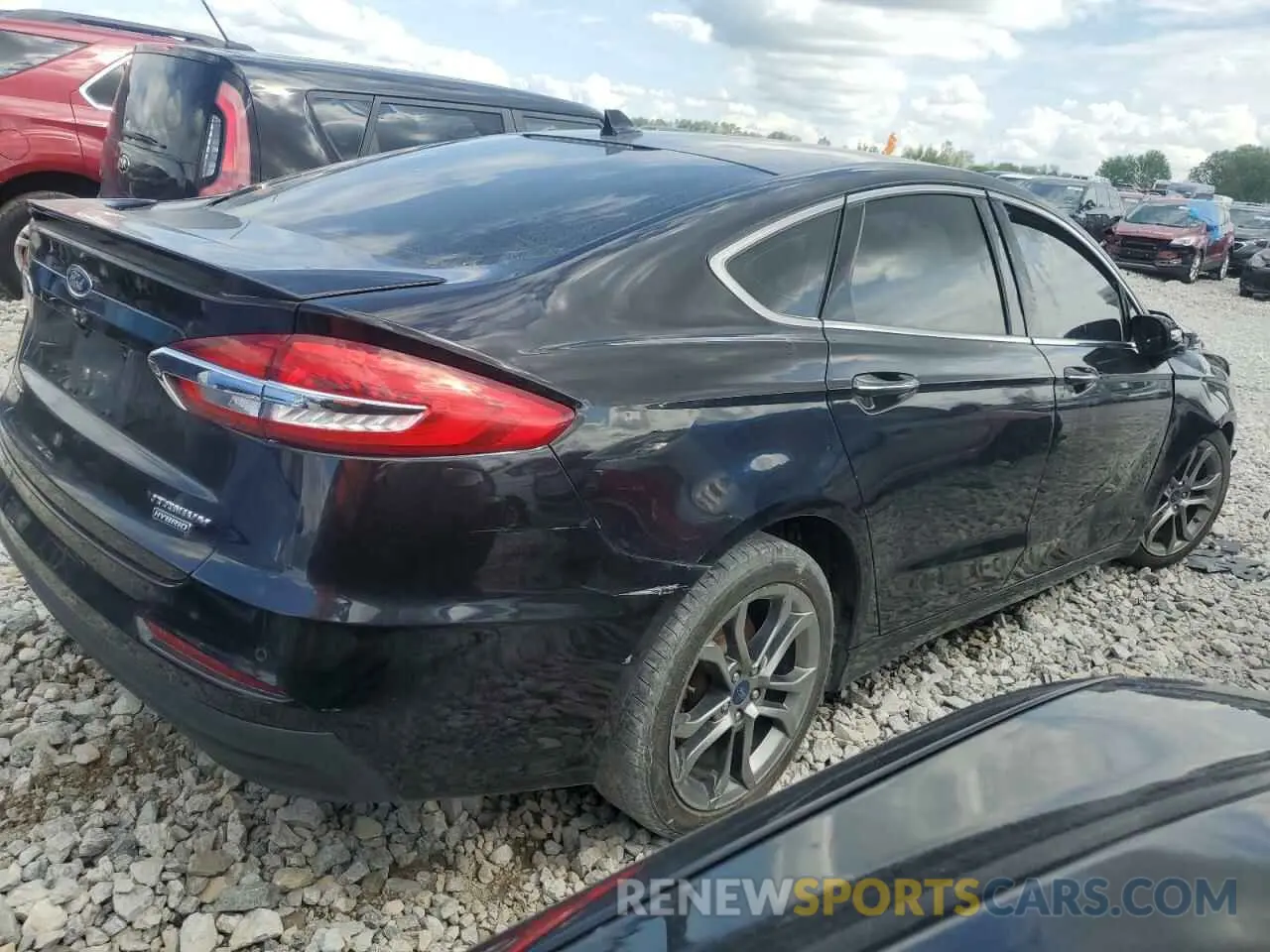 3 Photograph of a damaged car 3FA6P0RU9LR157094 FORD FUSION 2020