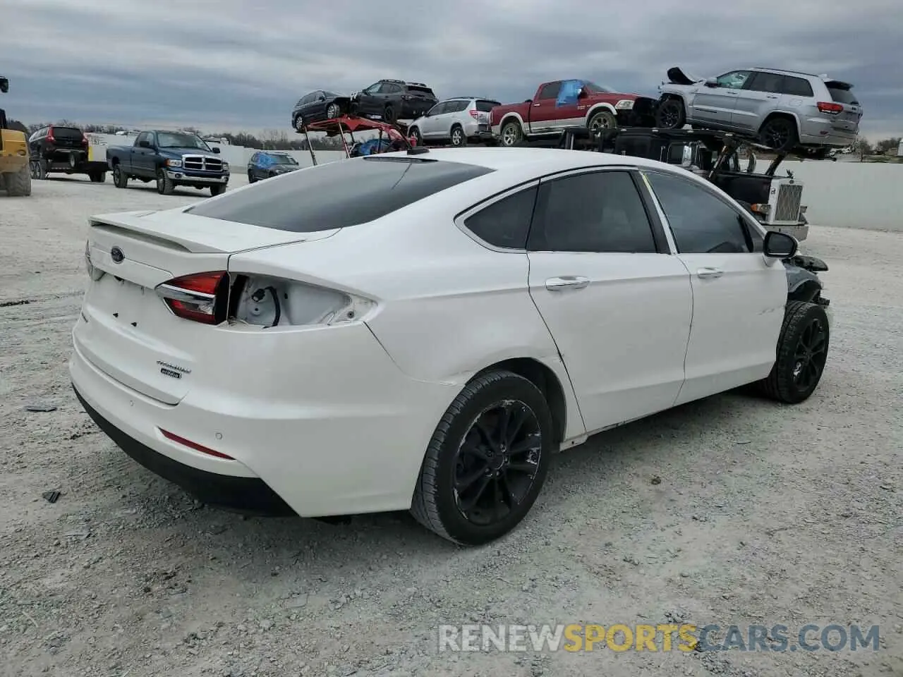3 Photograph of a damaged car 3FA6P0SU4LR113076 FORD FUSION 2020