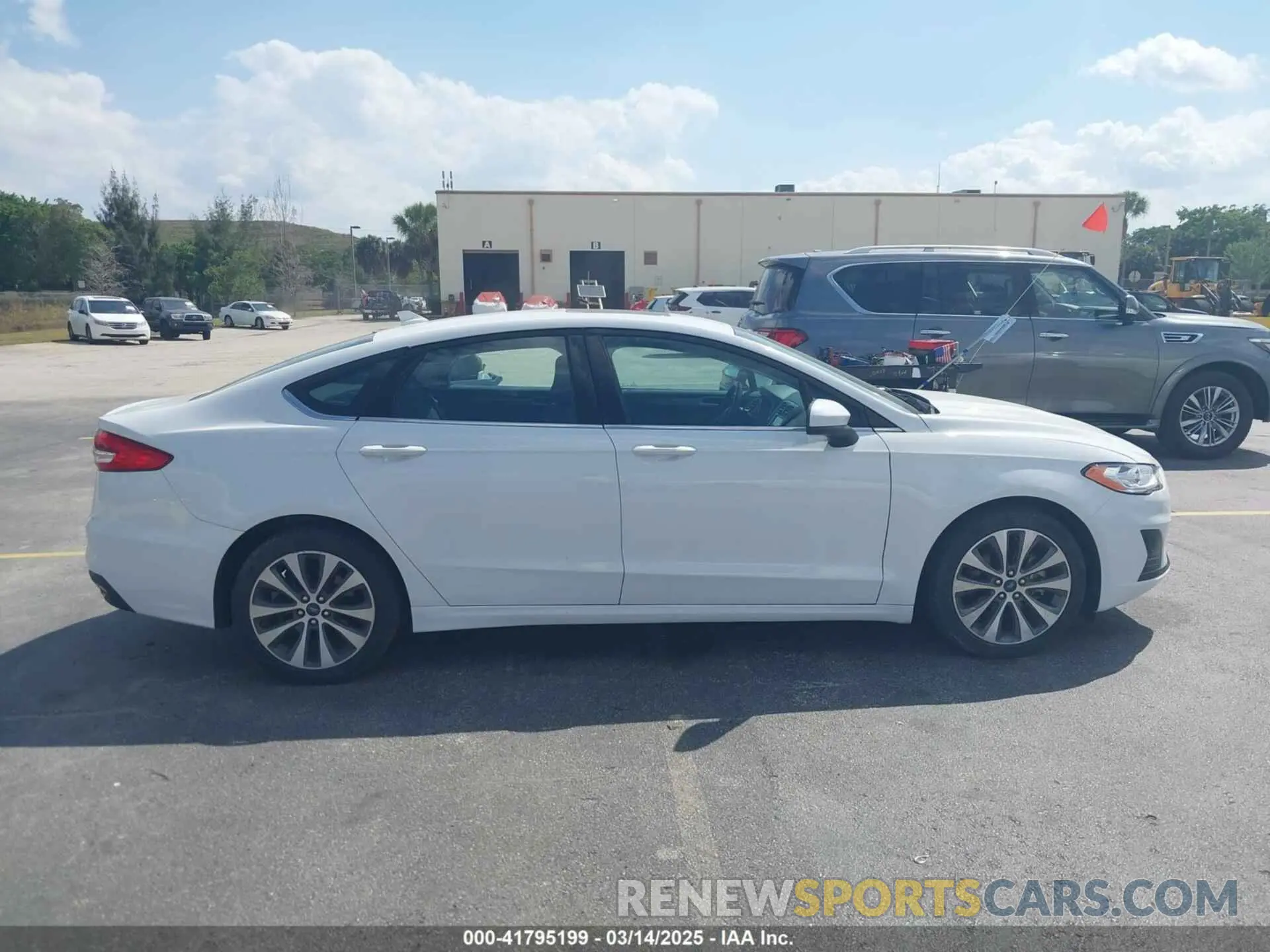 13 Photograph of a damaged car 3FA6P0T90LR150796 FORD FUSION 2020