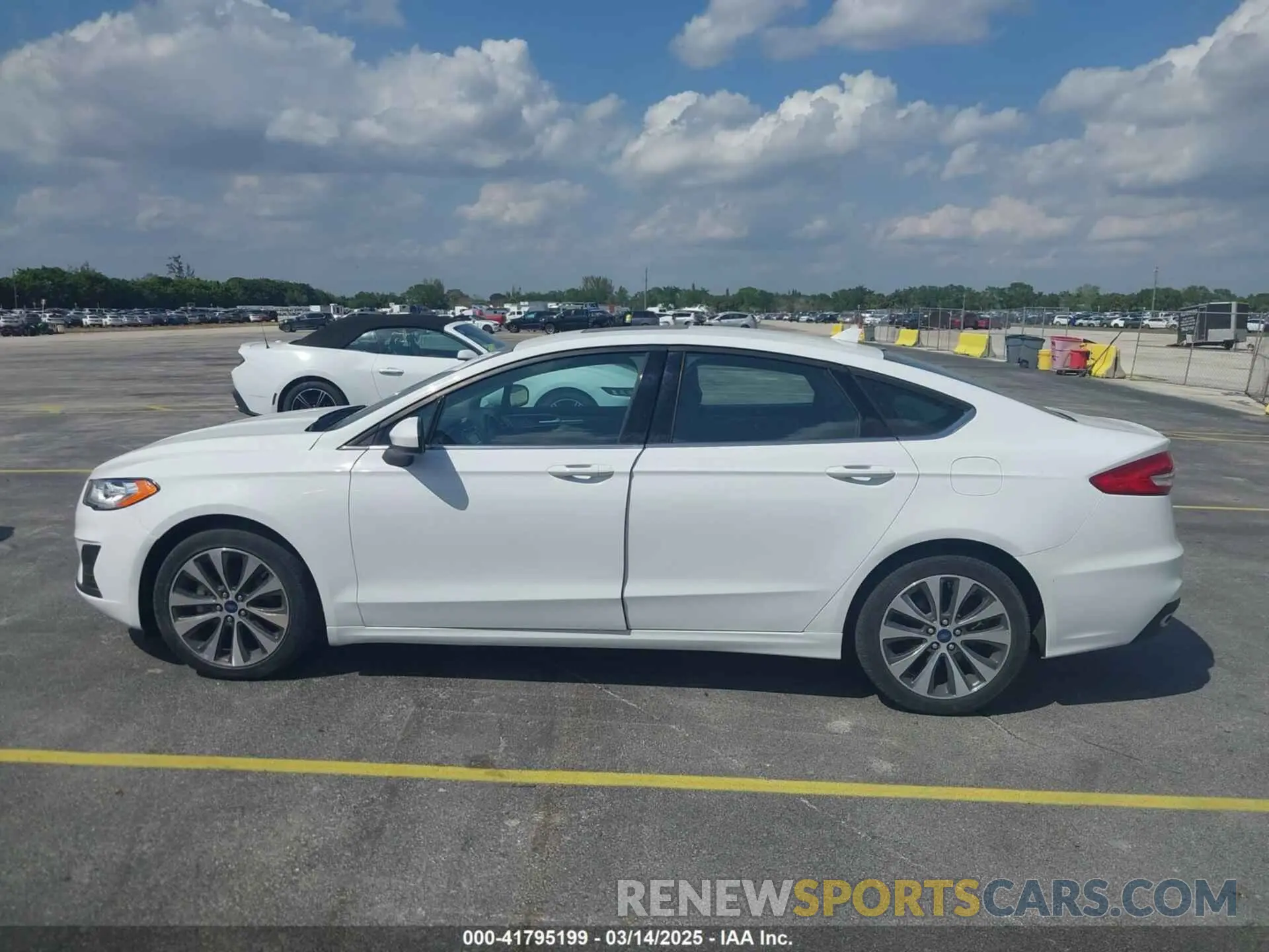 14 Photograph of a damaged car 3FA6P0T90LR150796 FORD FUSION 2020