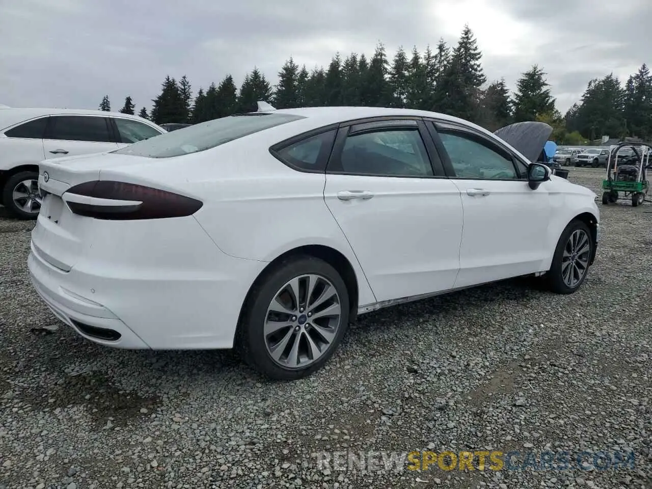 3 Фотография поврежденного автомобиля 3FA6P0T90LR212214 FORD FUSION 2020