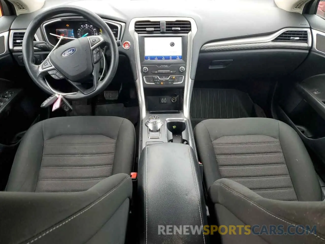 8 Фотография поврежденного автомобиля 3FA6P0T90LR212214 FORD FUSION 2020