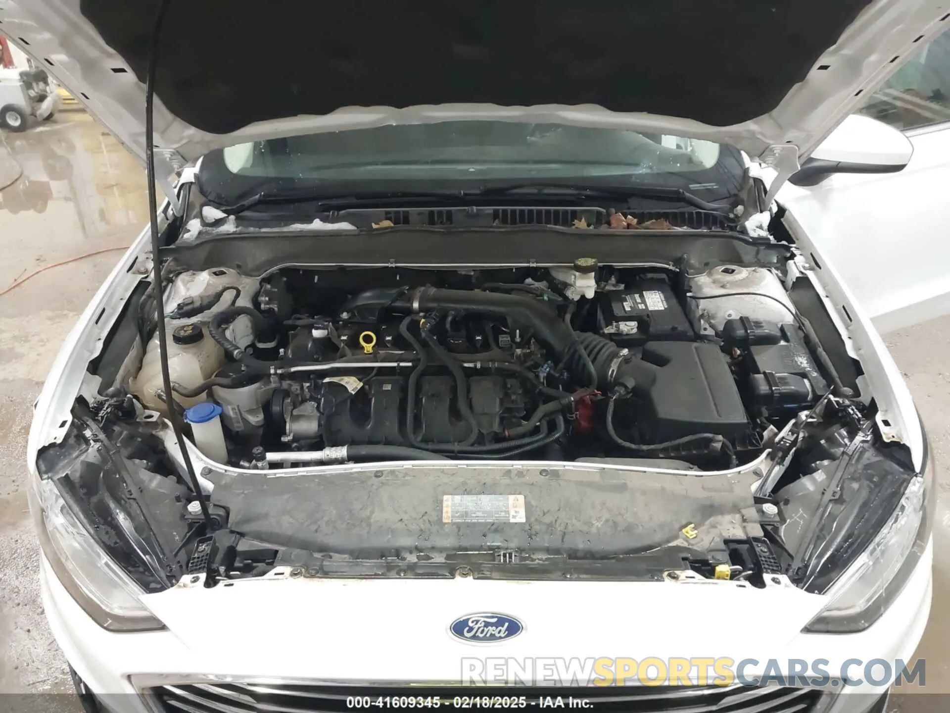 10 Photograph of a damaged car 3FA6P0T91LR202050 FORD FUSION 2020