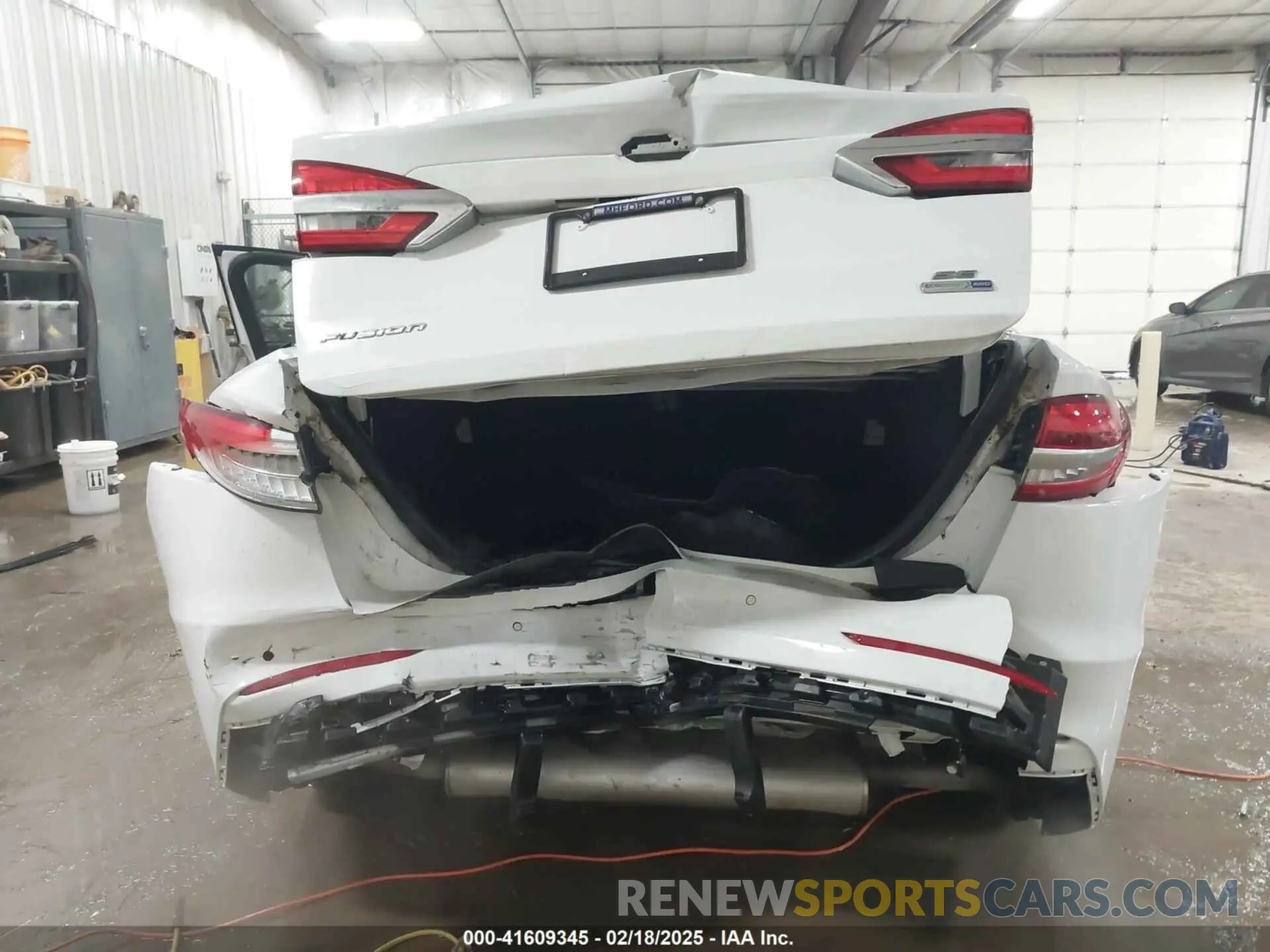6 Photograph of a damaged car 3FA6P0T91LR202050 FORD FUSION 2020