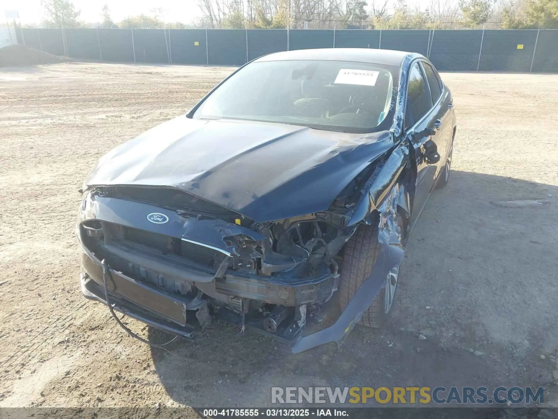 2 Фотография поврежденного автомобиля 3FA6P0T91LR229149 FORD FUSION 2020