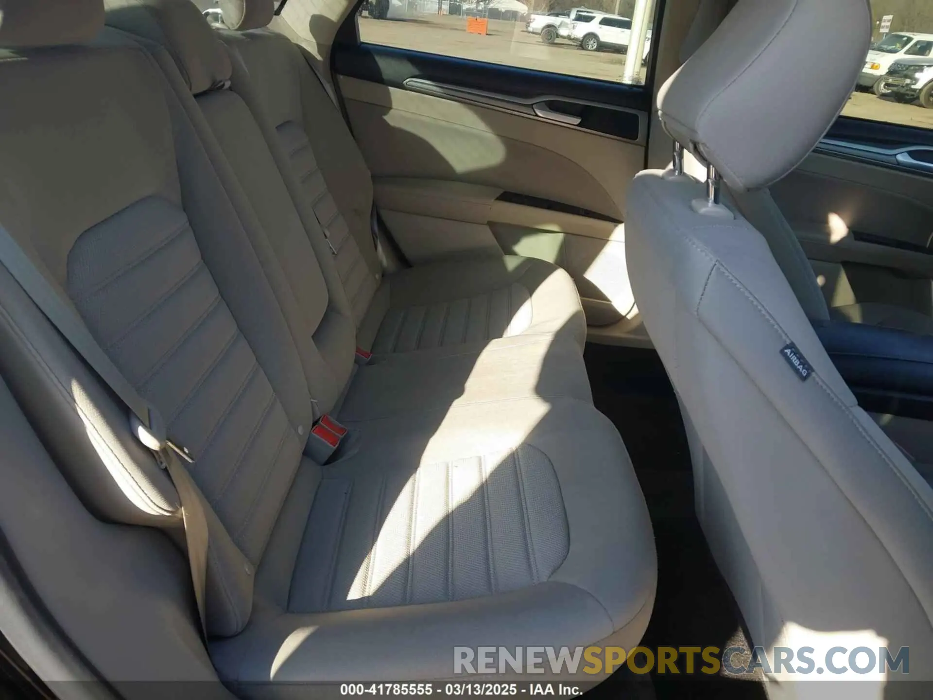 8 Фотография поврежденного автомобиля 3FA6P0T91LR229149 FORD FUSION 2020