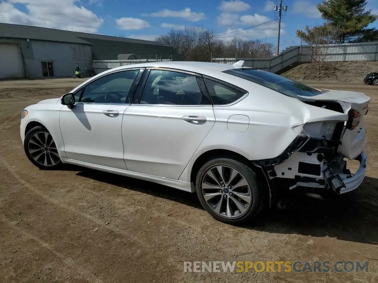 2 Фотография поврежденного автомобиля 3FA6P0T92LR179507 FORD FUSION 2020