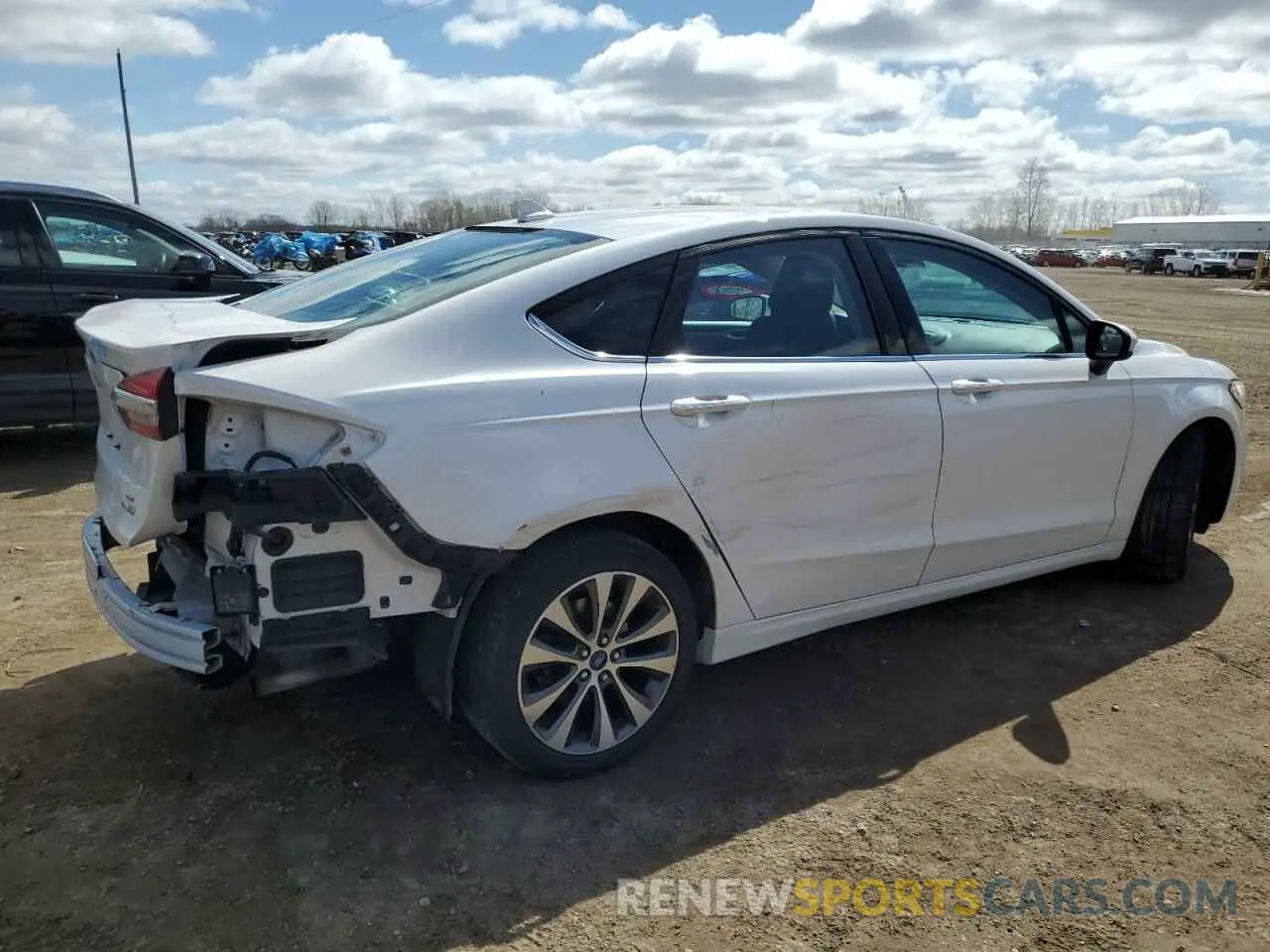 3 Фотография поврежденного автомобиля 3FA6P0T92LR179507 FORD FUSION 2020