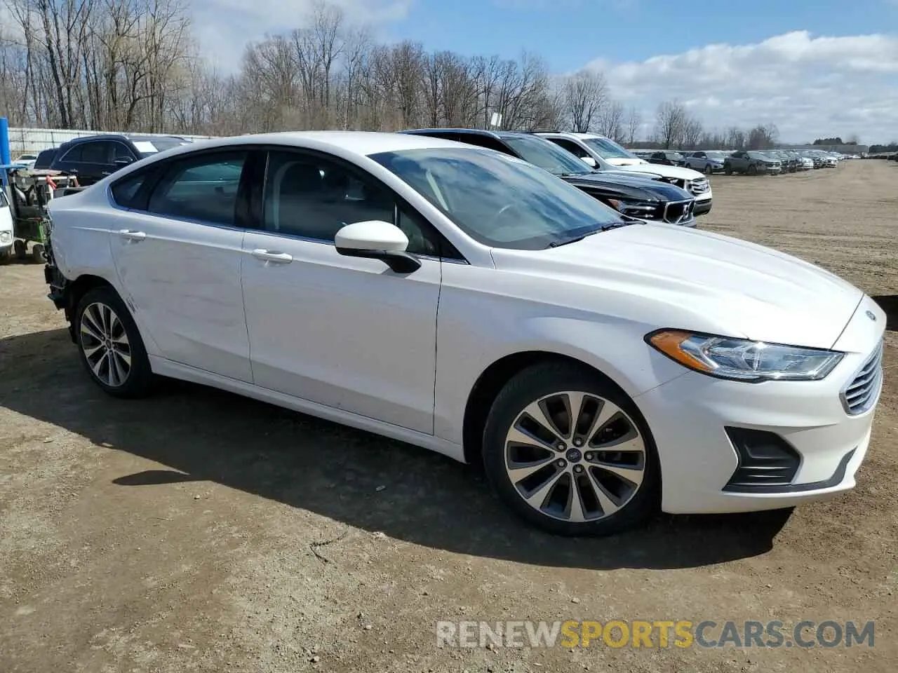4 Фотография поврежденного автомобиля 3FA6P0T92LR179507 FORD FUSION 2020