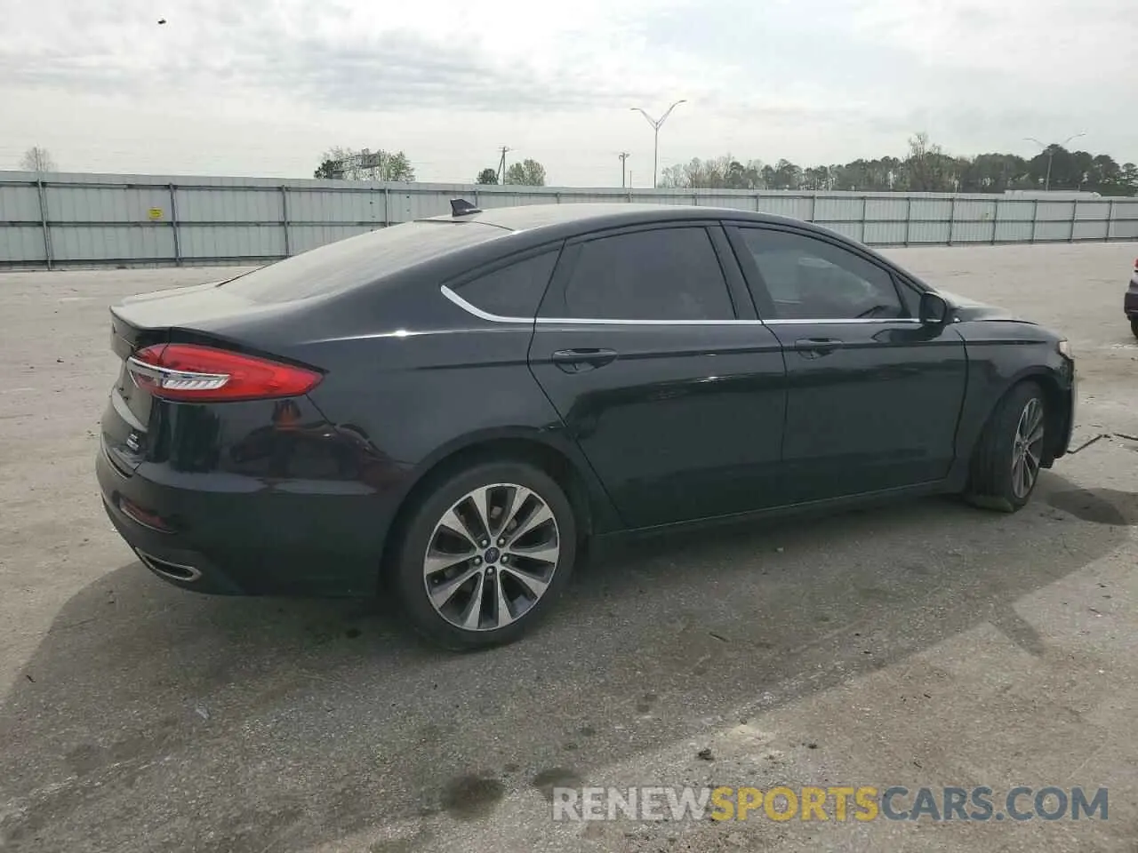 3 Фотография поврежденного автомобиля 3FA6P0T94LR190475 FORD FUSION 2020