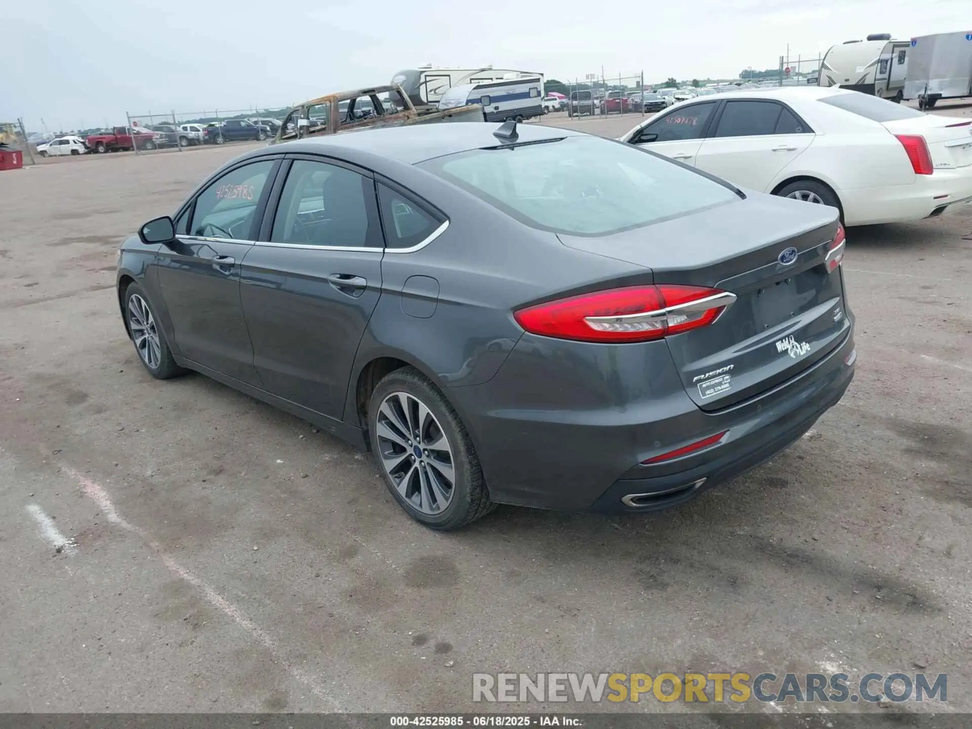 3 Photograph of a damaged car 3FA6P0T98LR190611 FORD FUSION 2020