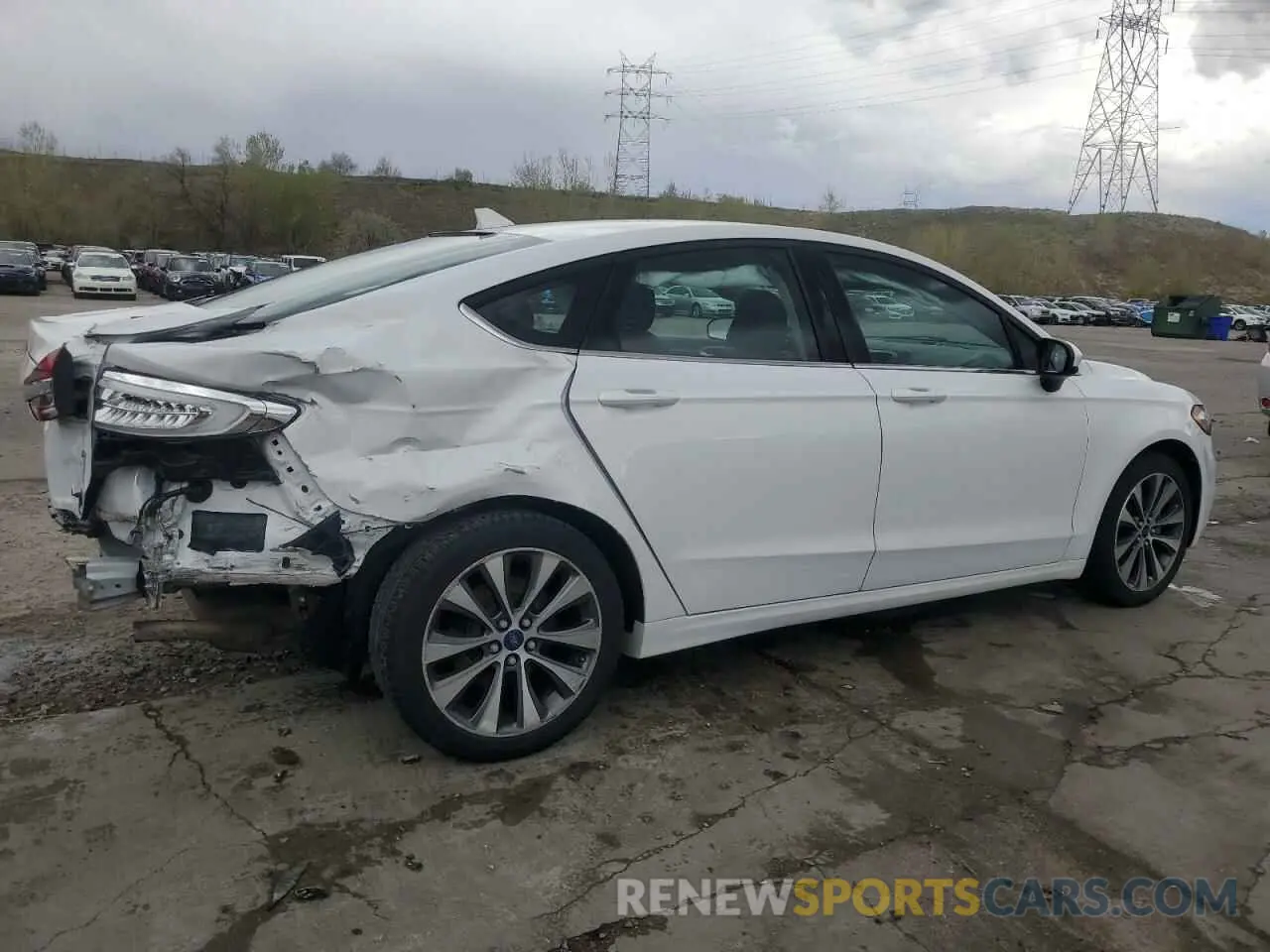3 Фотография поврежденного автомобиля 3FA6P0T9XLR138977 FORD FUSION 2020