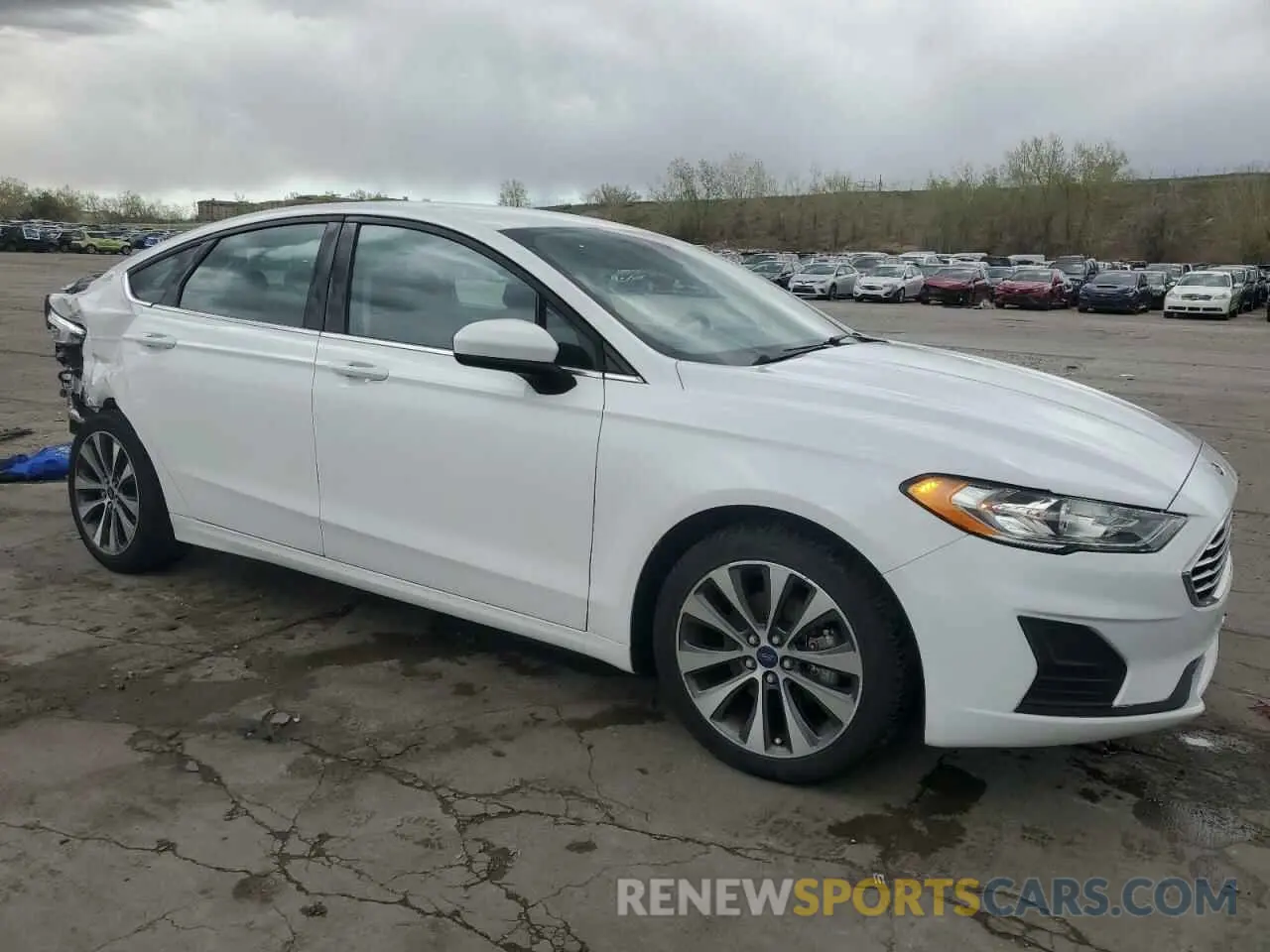 4 Фотография поврежденного автомобиля 3FA6P0T9XLR138977 FORD FUSION 2020