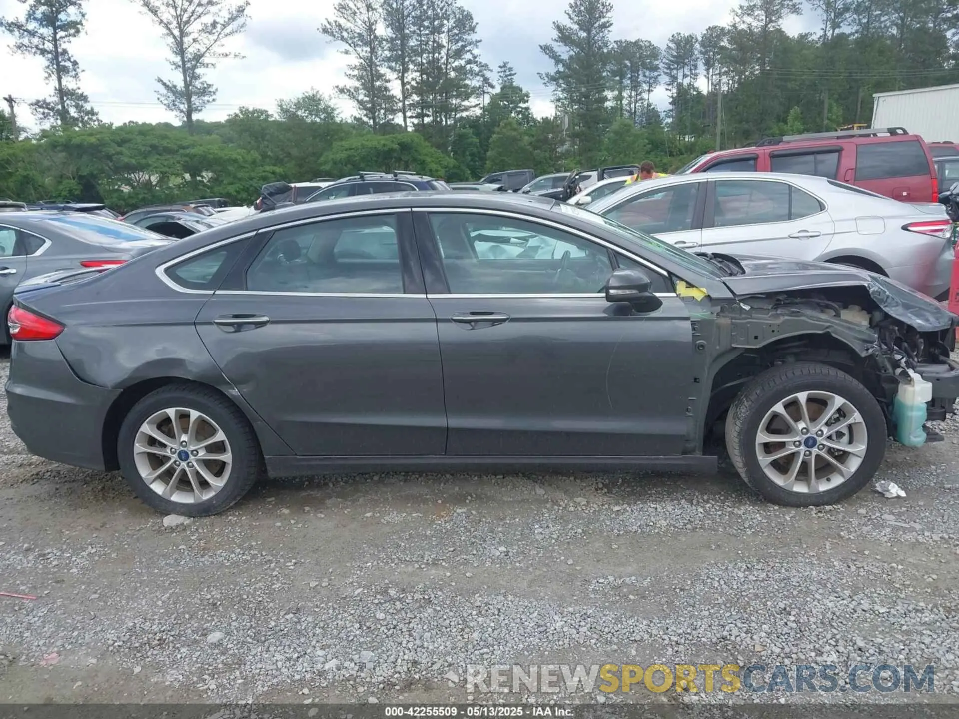13 Фотография поврежденного автомобиля 3FA6P0SU9KR126985 FORD FUSION ENERGI 2019