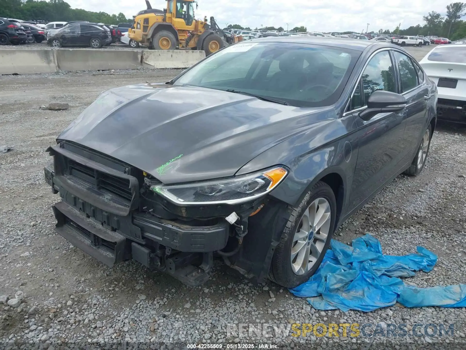 2 Фотография поврежденного автомобиля 3FA6P0SU9KR126985 FORD FUSION ENERGI 2019