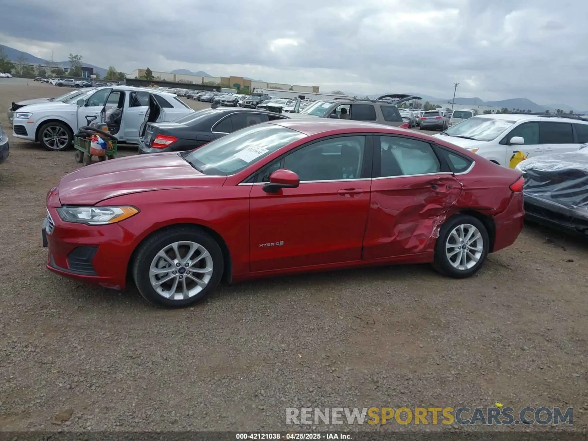 14 Фотография поврежденного автомобиля 3FA6P0LU0KR200678 FORD FUSION HYBRID 2019