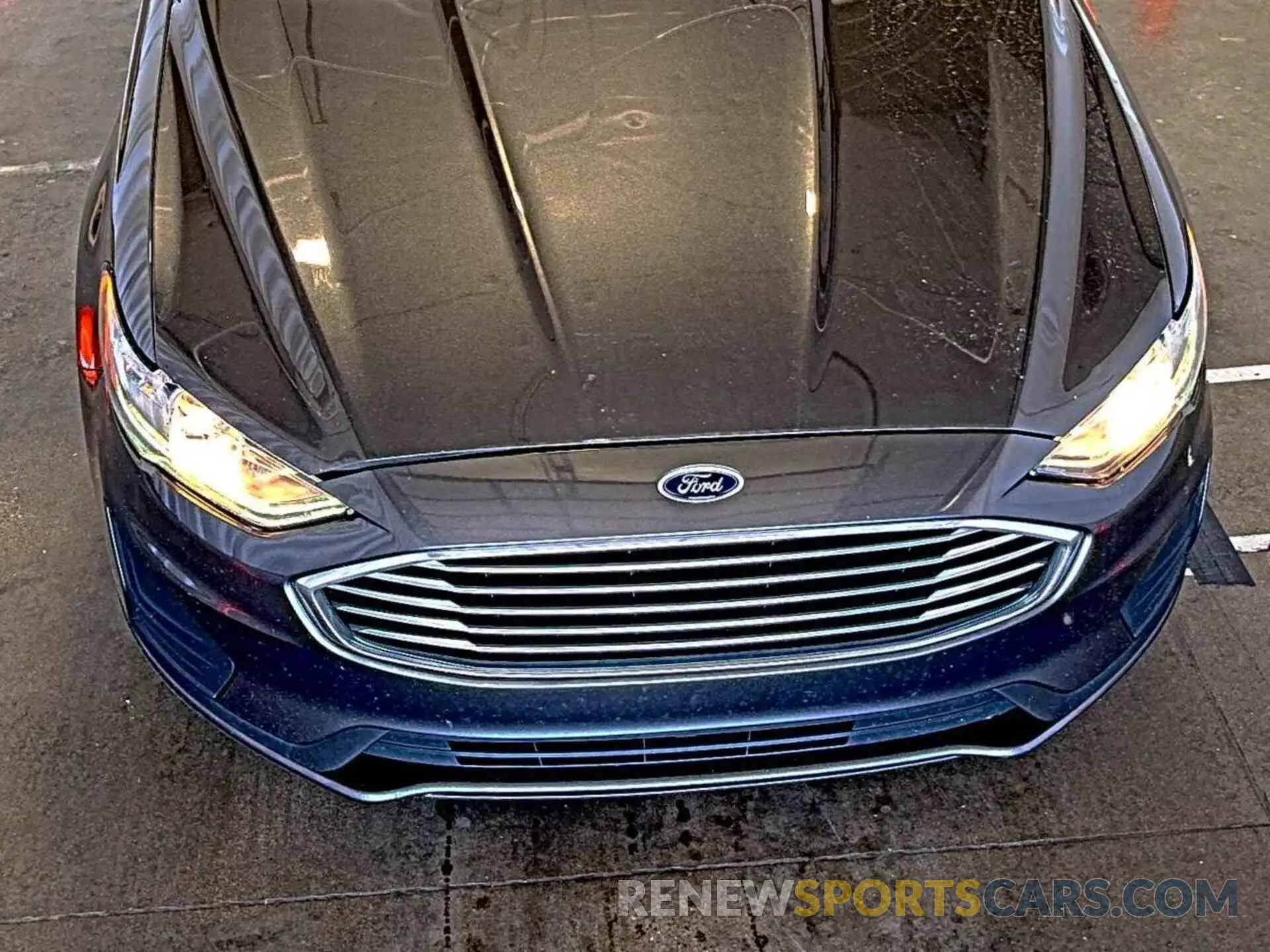31 Фотография поврежденного автомобиля 3FA6P0LU0KR255633 FORD FUSION HYBRID 2019