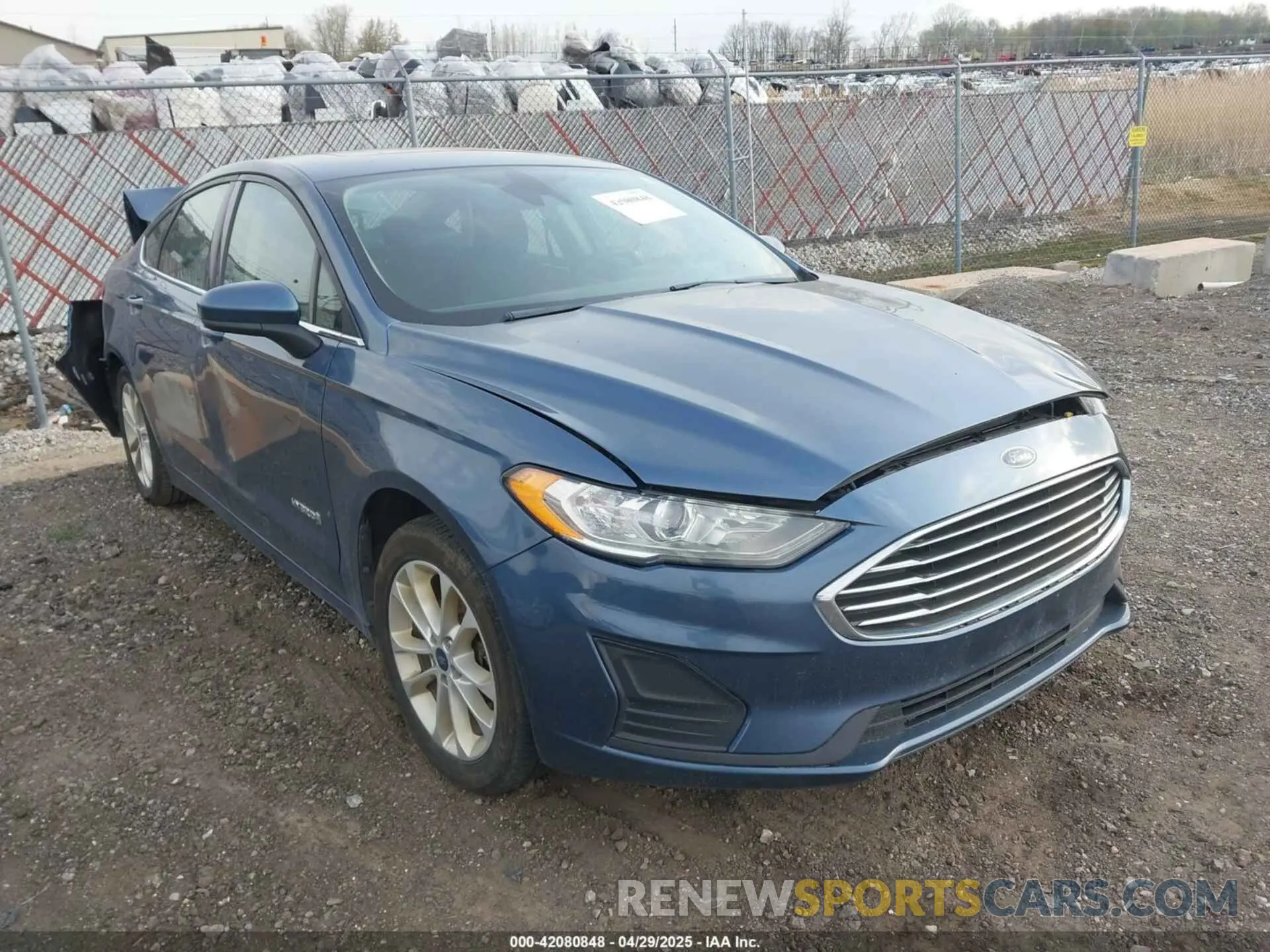 1 Photograph of a damaged car 3FA6P0LU1KR108172 FORD FUSION HYBRID 2019